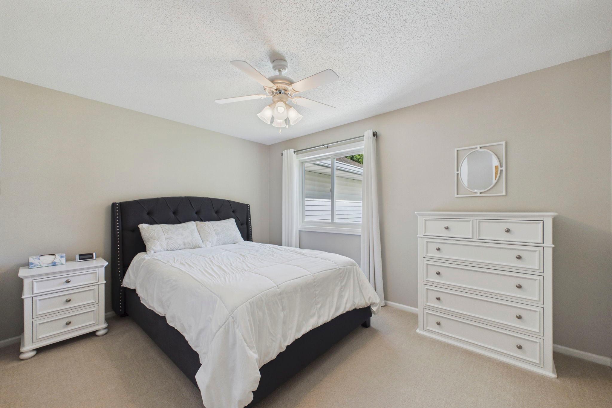 9024 Regent Parkway Property Photo 13