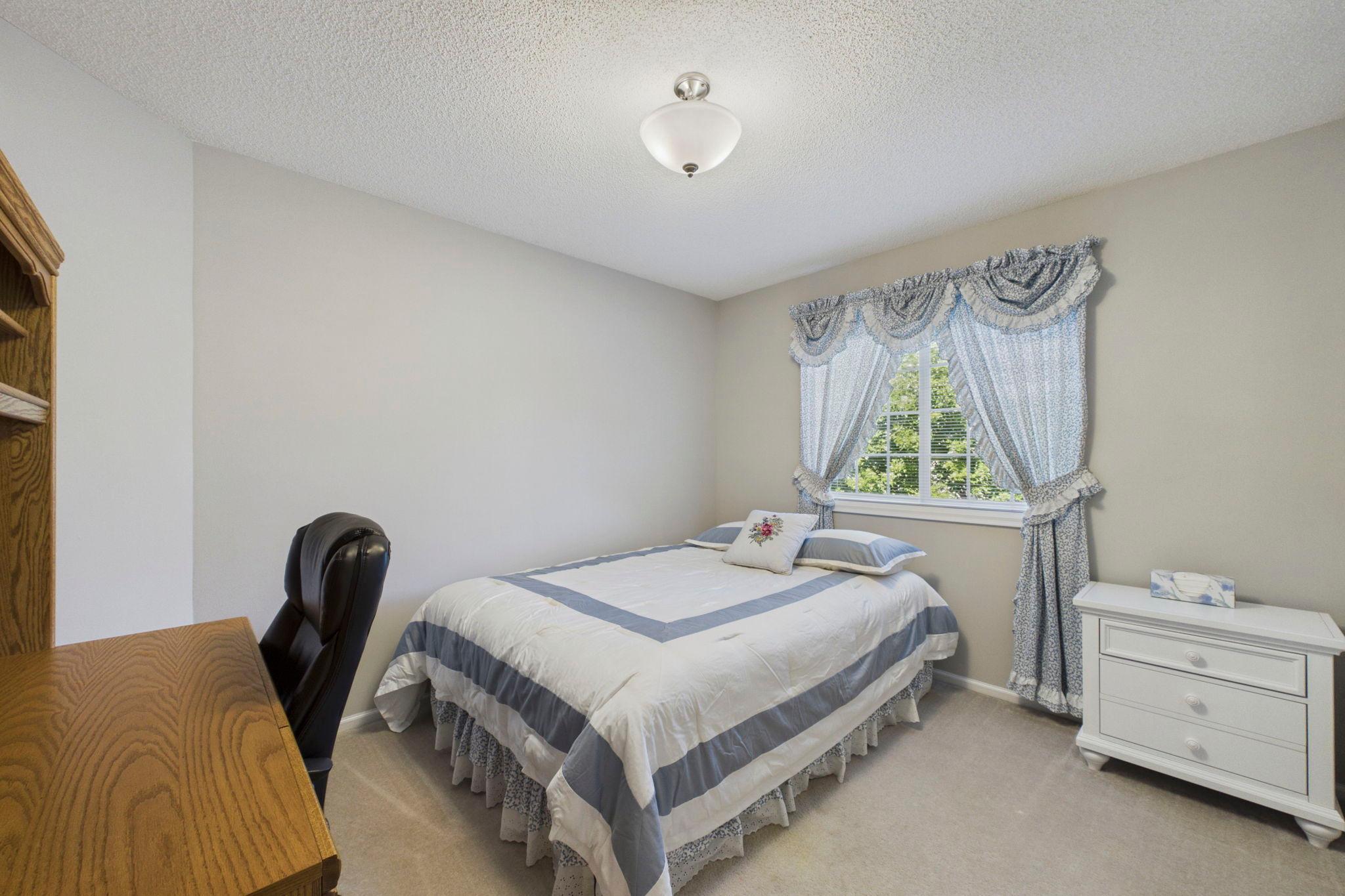 9024 Regent Parkway Property Photo 19