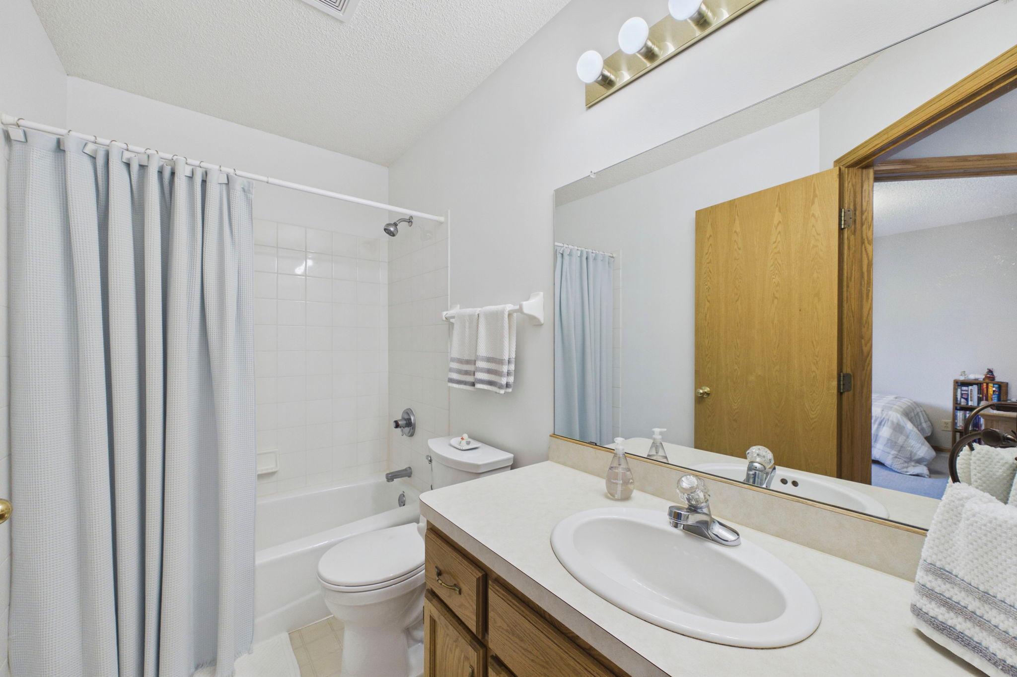 9024 Regent Parkway Property Photo 21