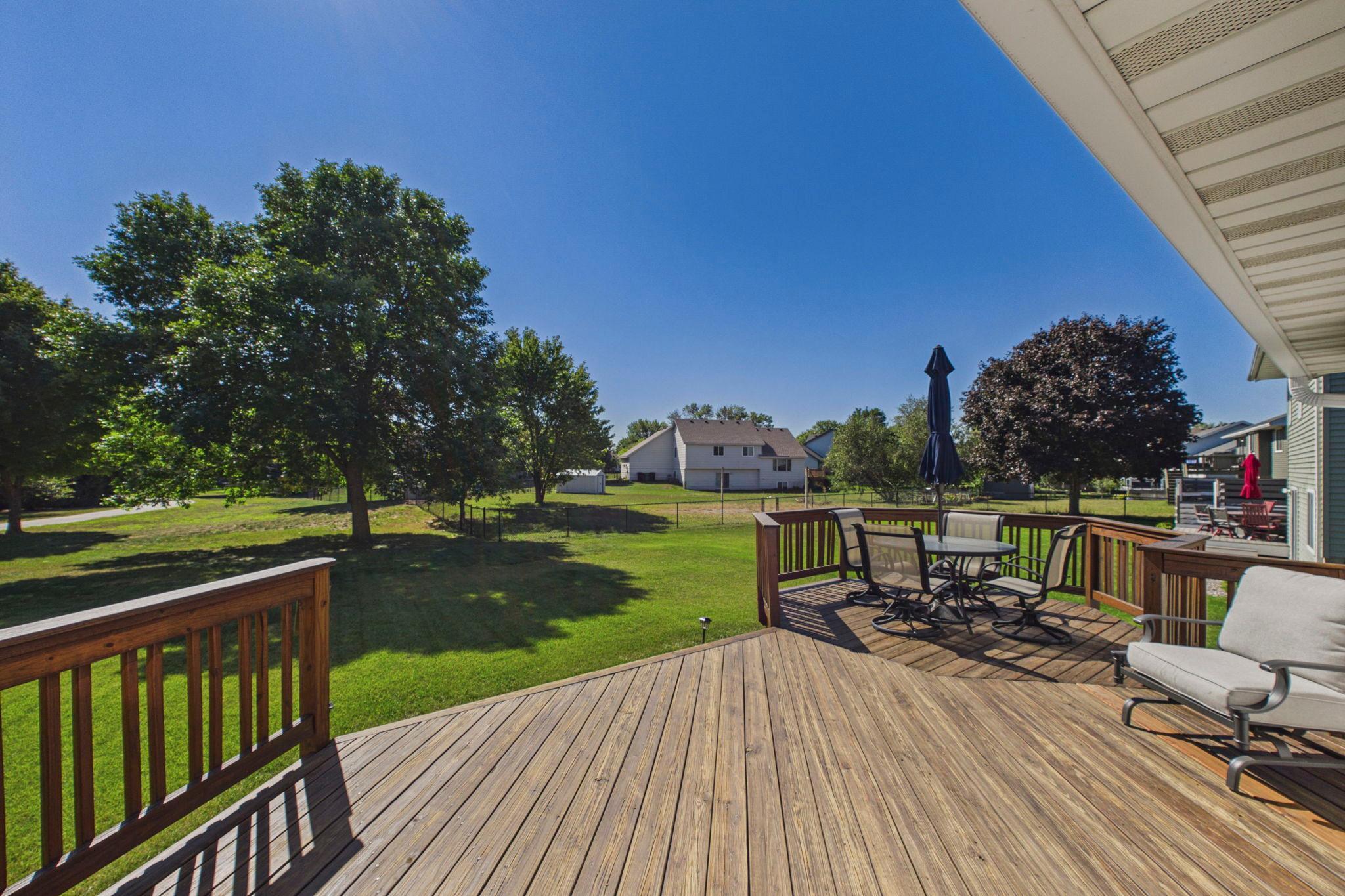 9024 Regent Parkway Property Photo 23