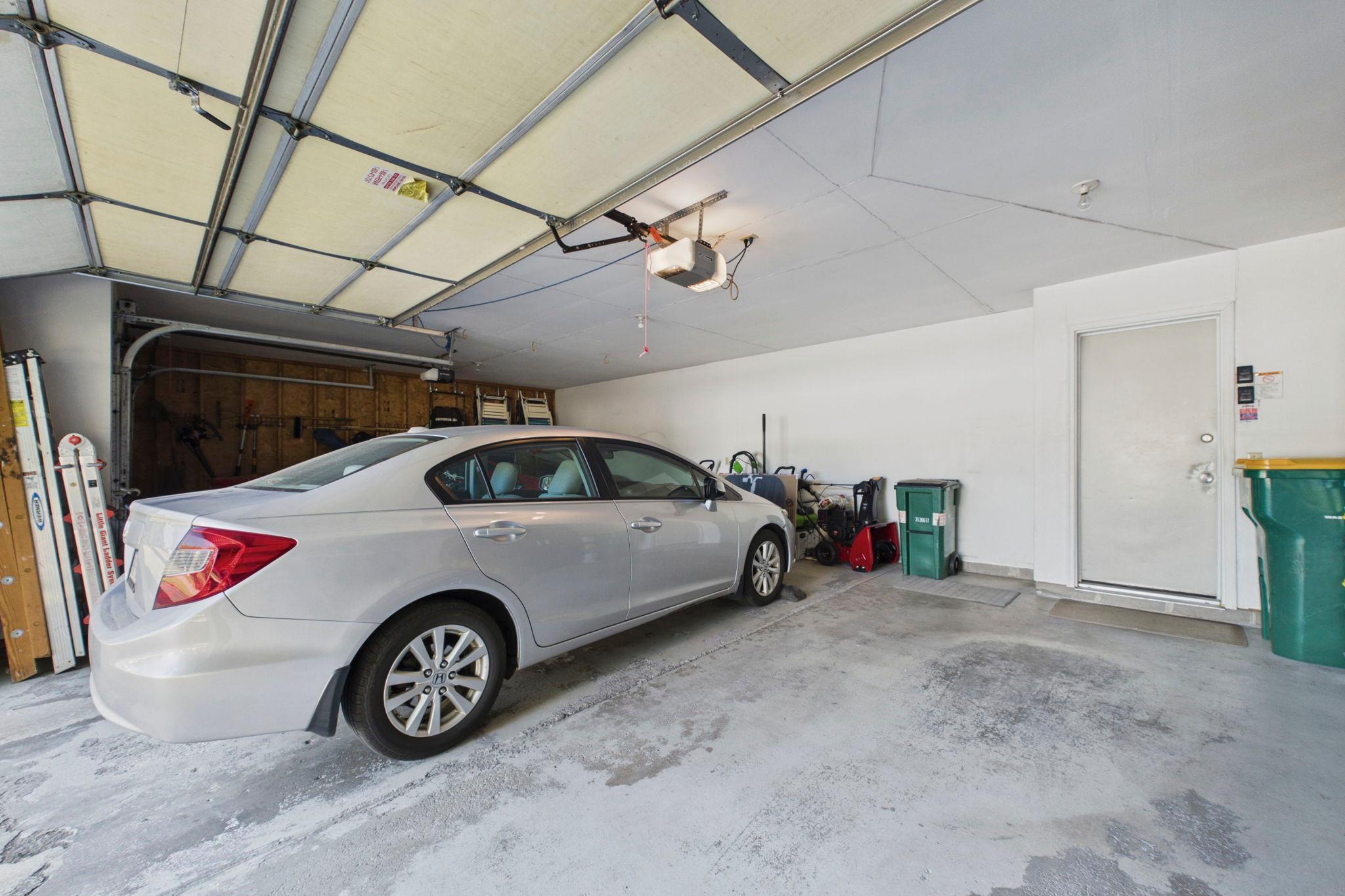 9024 Regent Parkway Property Photo 32