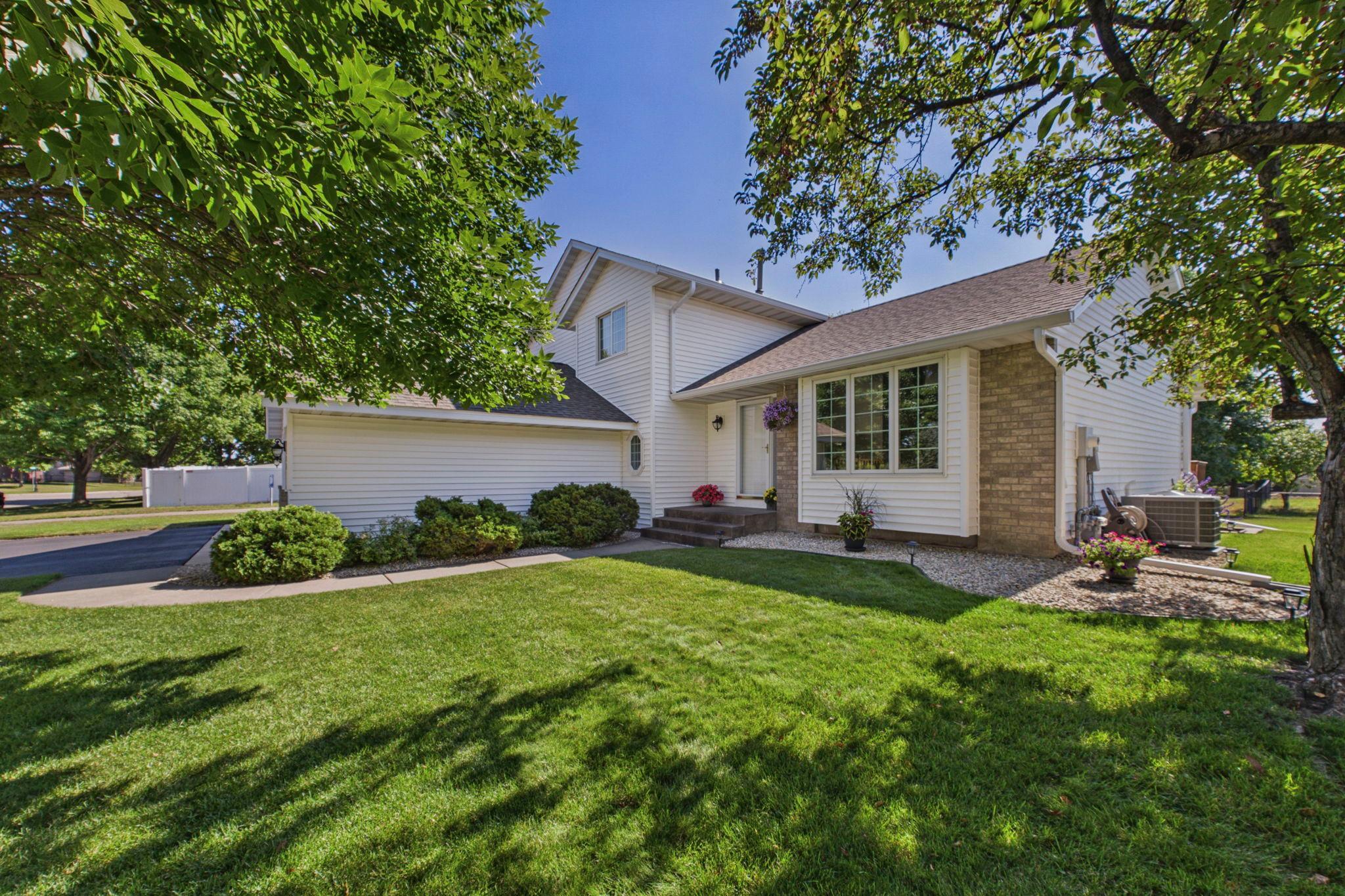 9024 Regent Parkway Property Photo 33