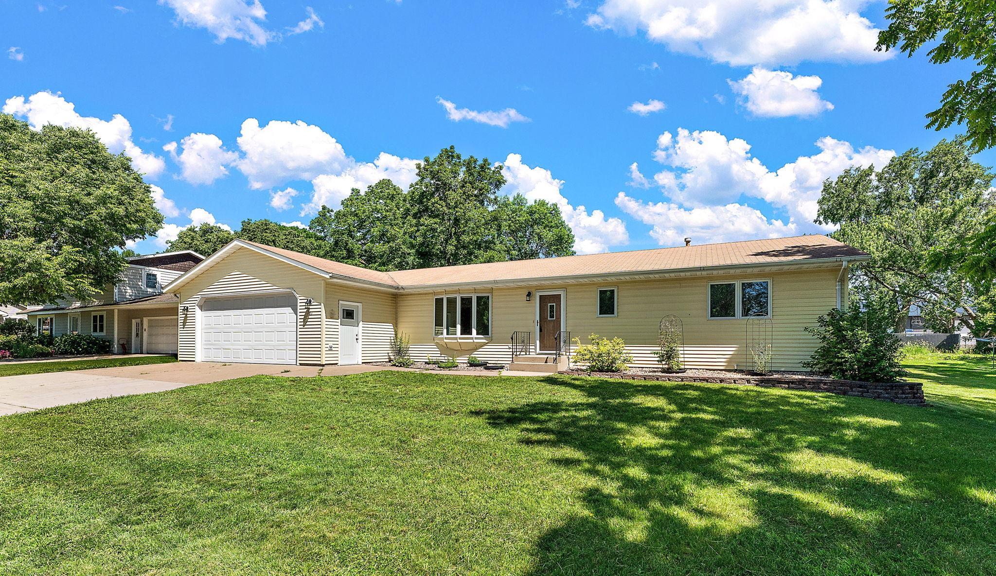 781 Cj Moe Boulevard Property Photo 1
