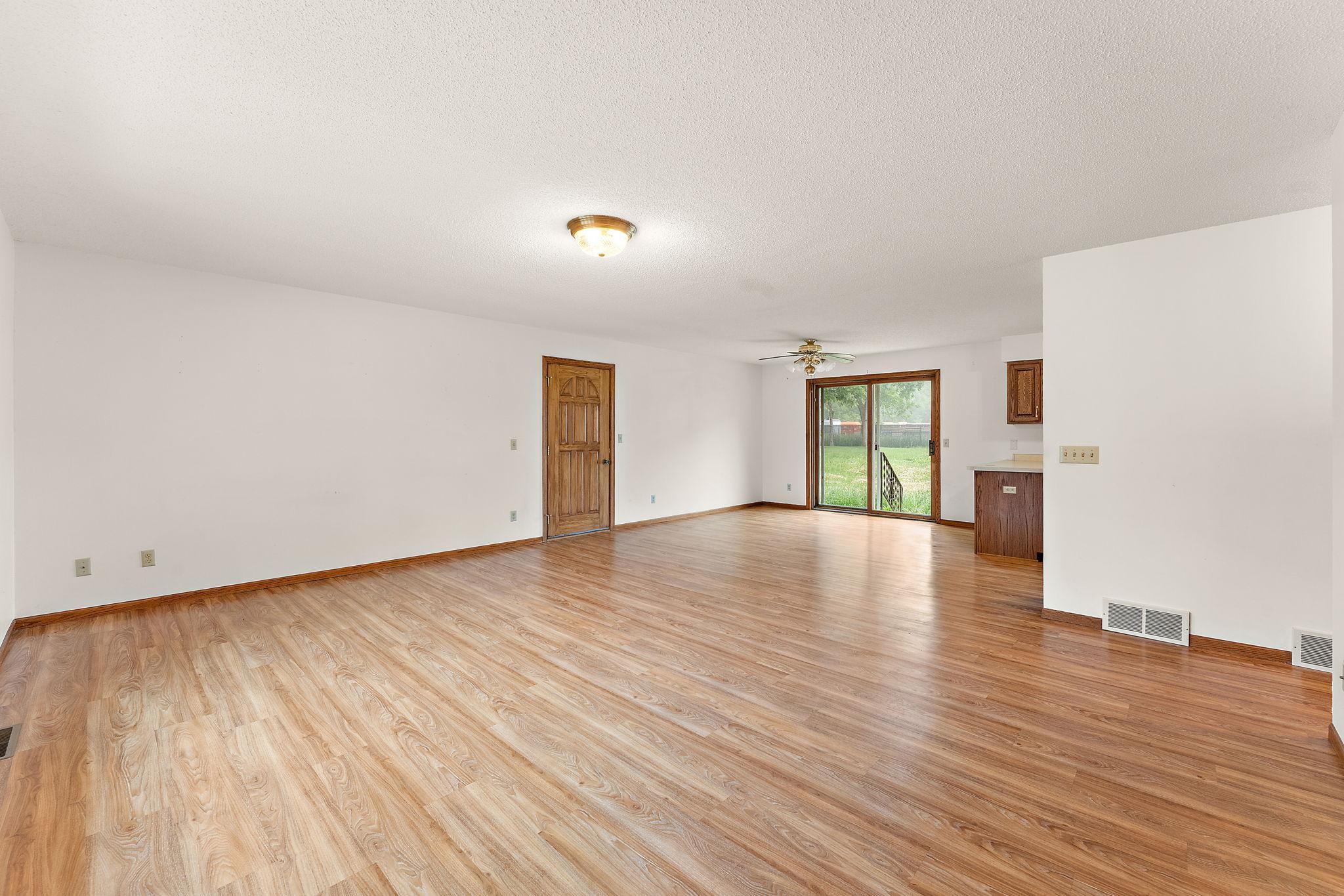 781 Cj Moe Boulevard Property Photo 6