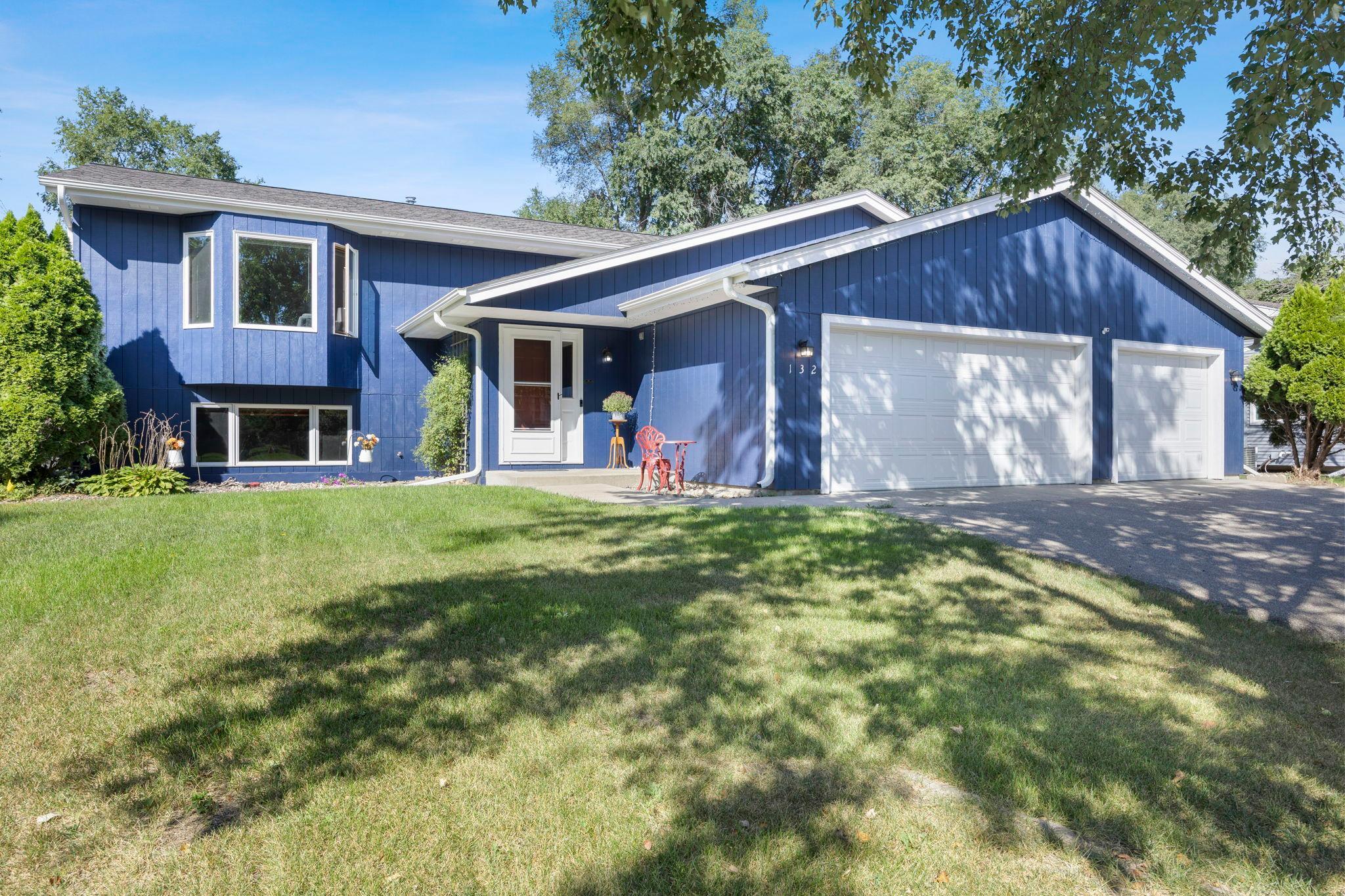 132 Stuart Drive Property Photo 1