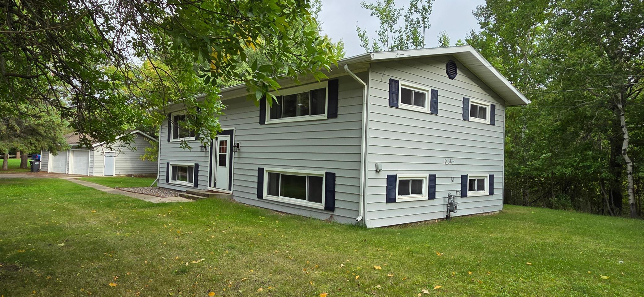 102 Shorewood Drive Property Photo 1