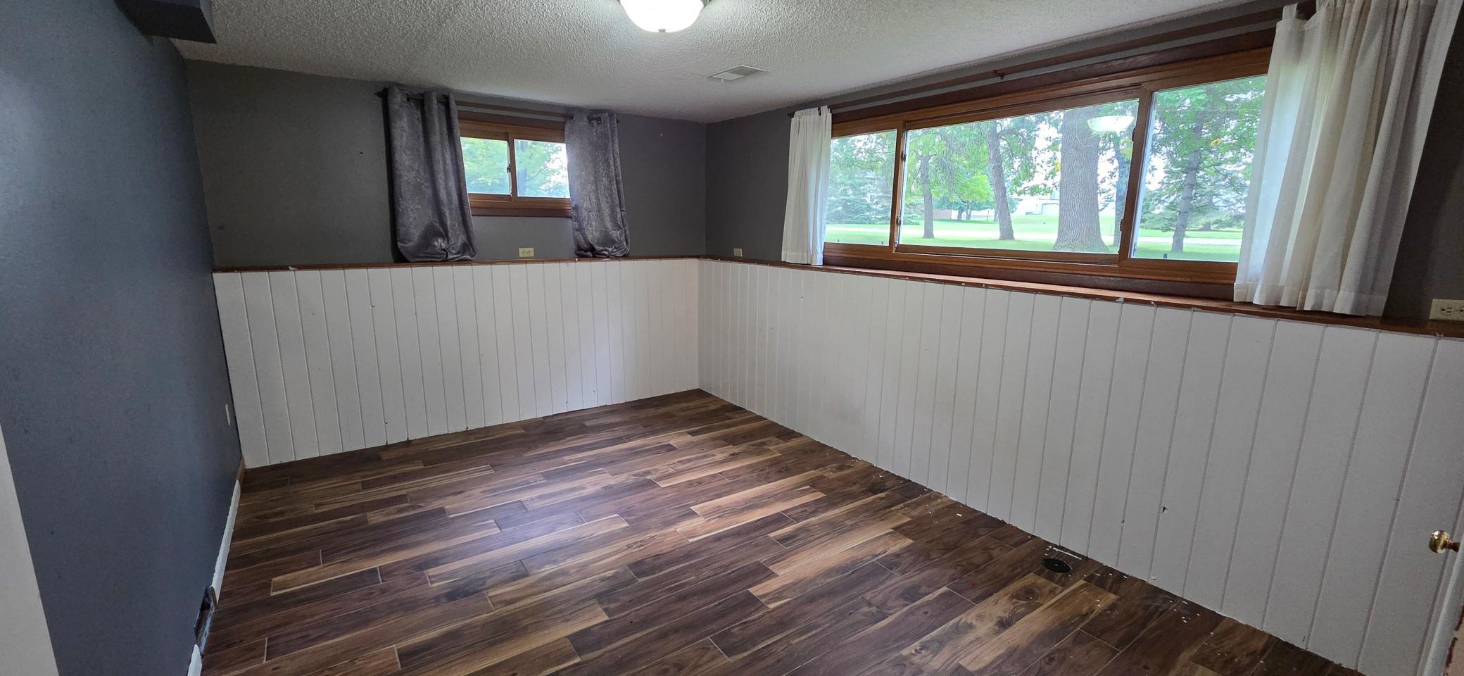 102 Shorewood Drive Property Photo 10