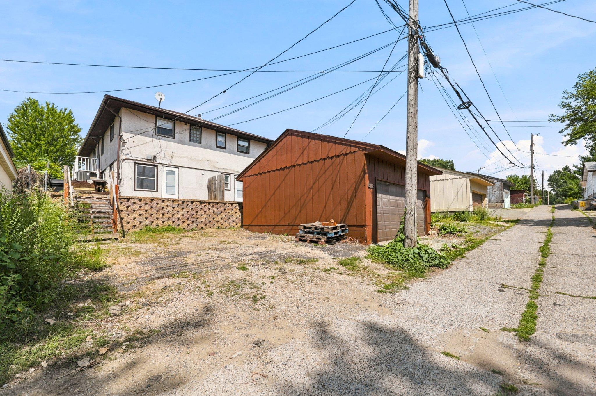 518 37th Avenue Ne Property Photo 15