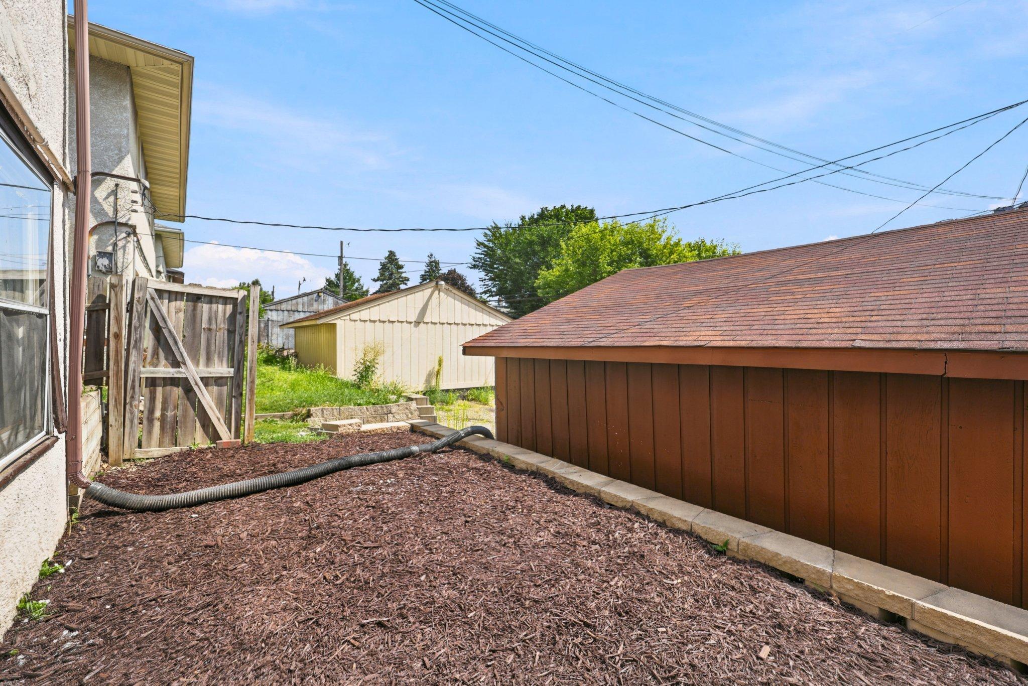 518 37th Avenue Ne Property Photo 19