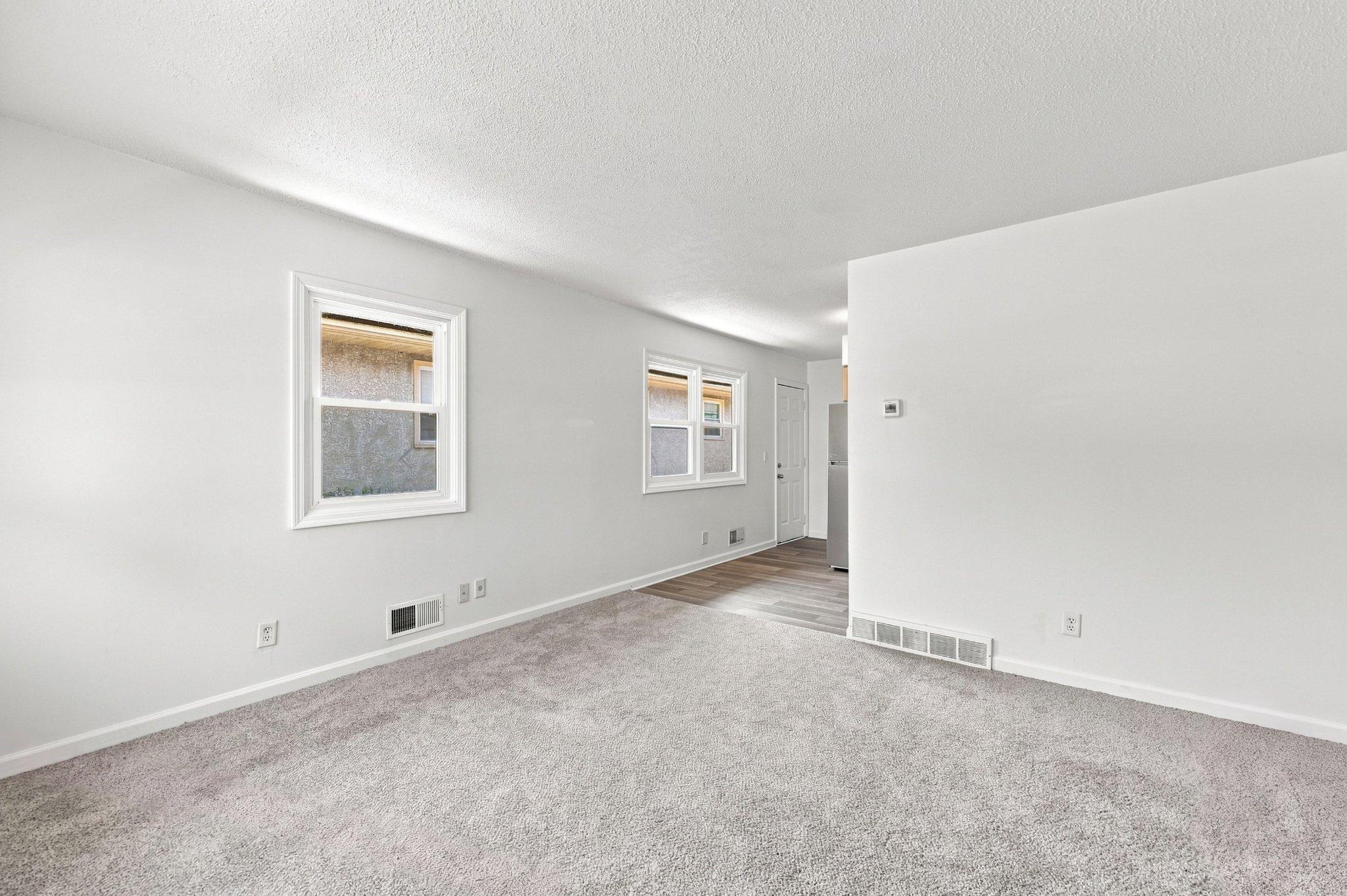 518 37th Avenue Ne Property Photo 25