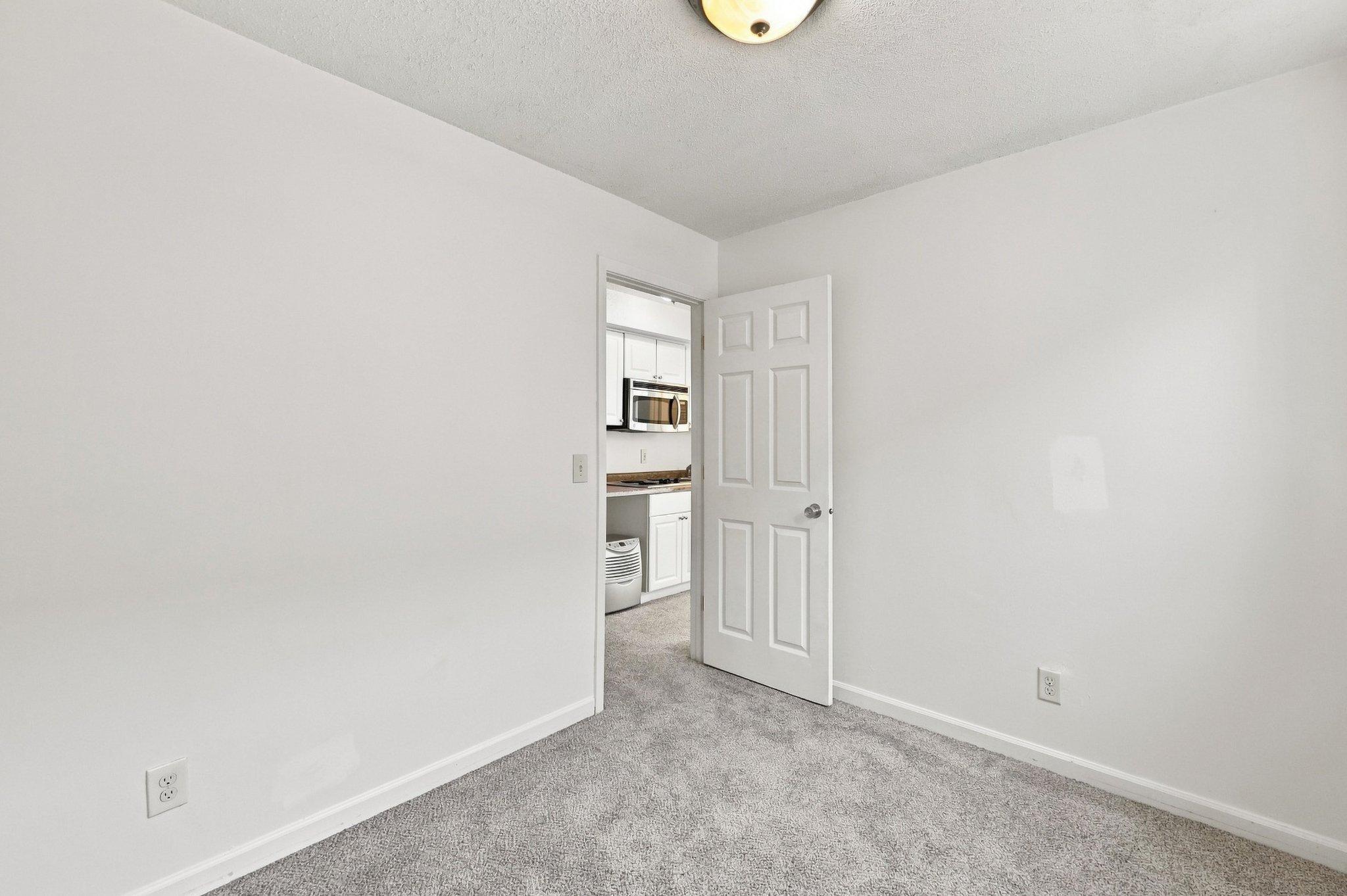 518 37th Avenue Ne Property Photo 27