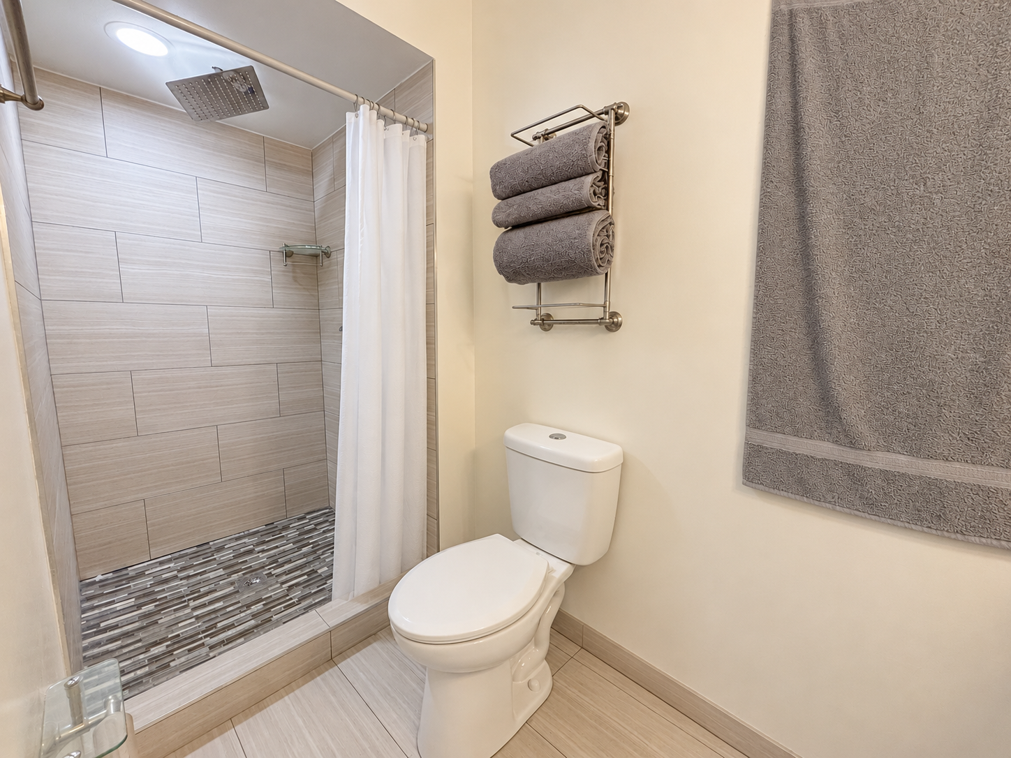 421 Langer Avenue S Property Photo 13