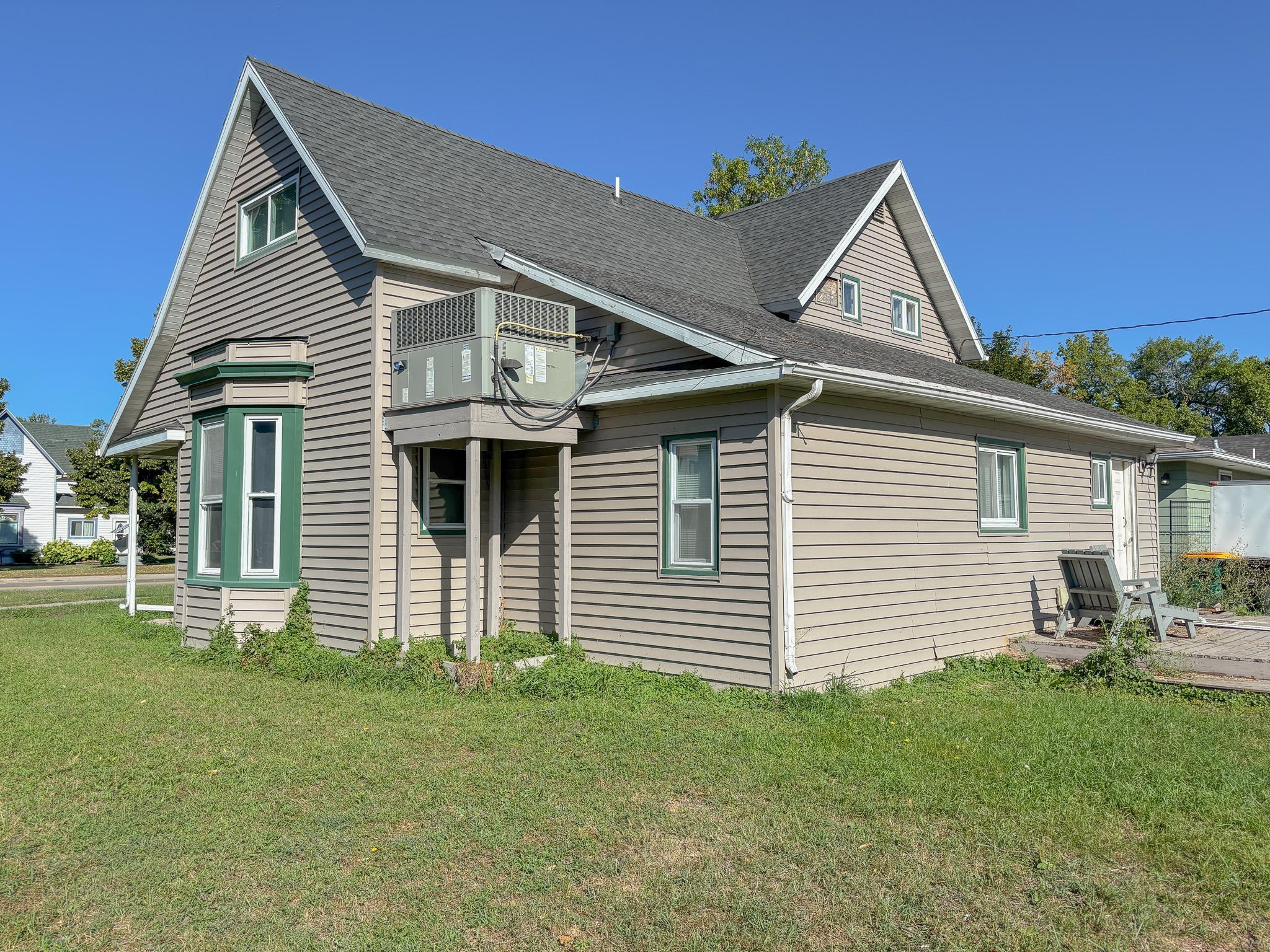 421 Langer Avenue S Property Photo 36