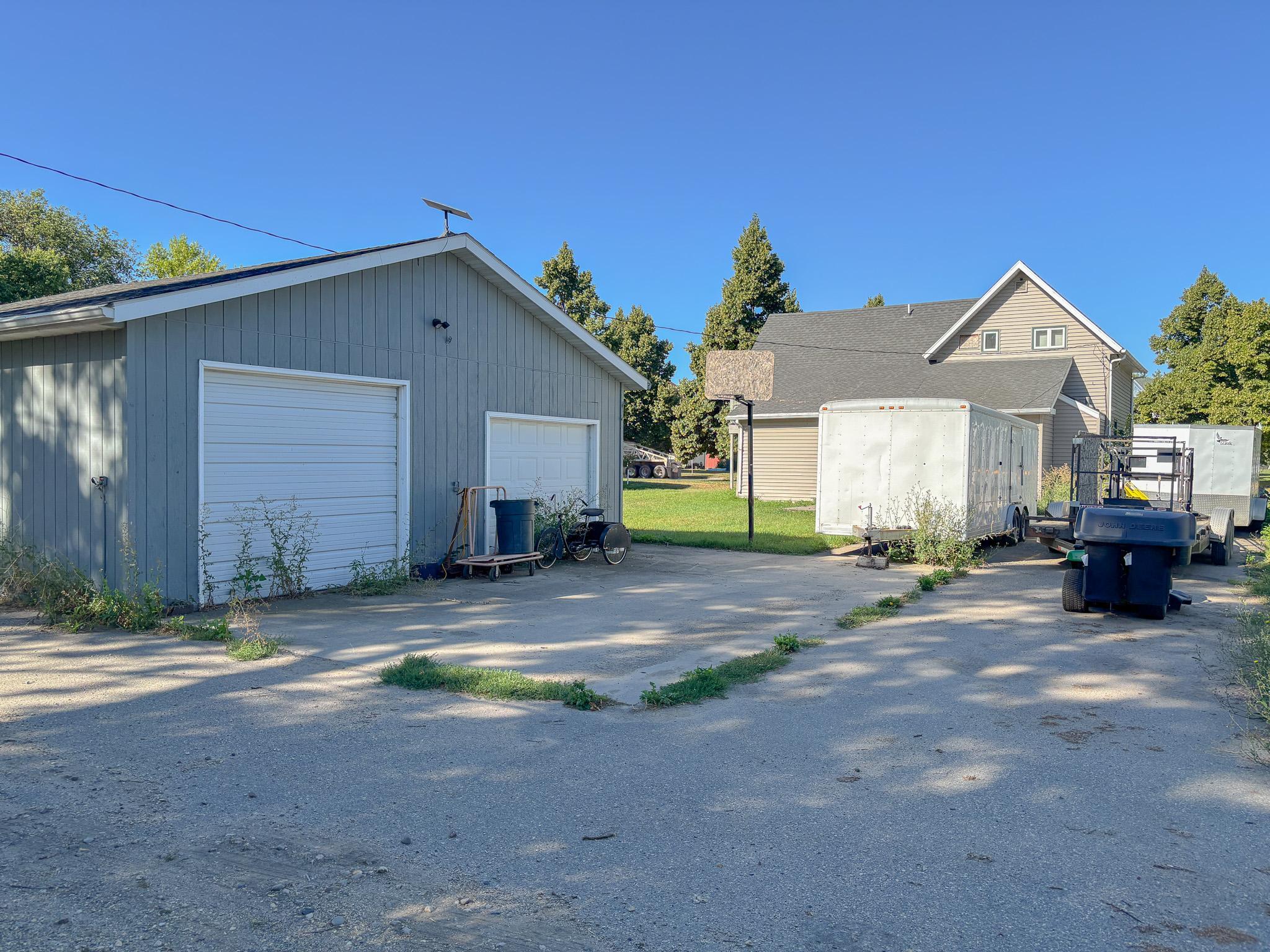 421 Langer Avenue S Property Photo 39