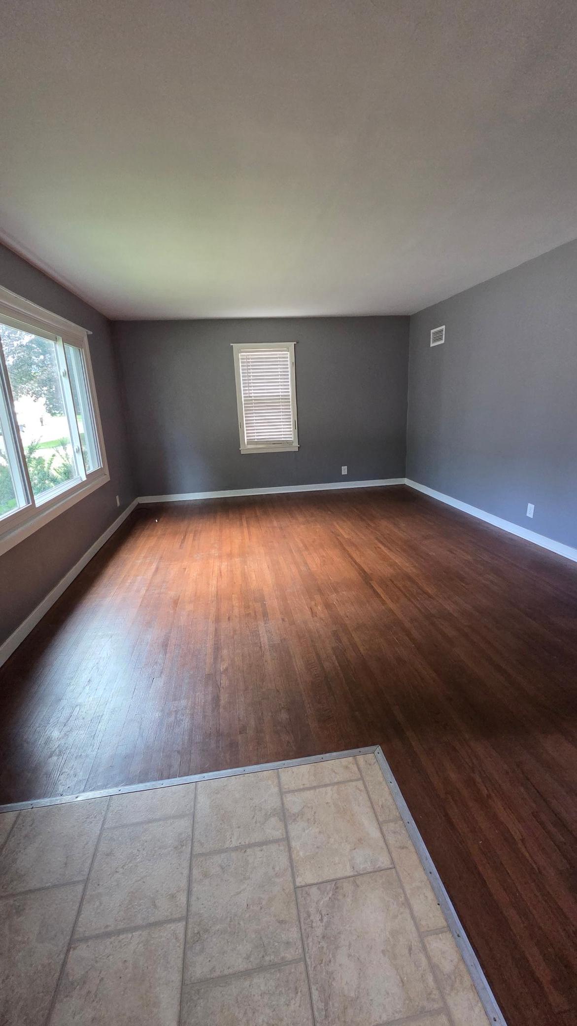 1315 5th Avenue Nw Property Photo 2