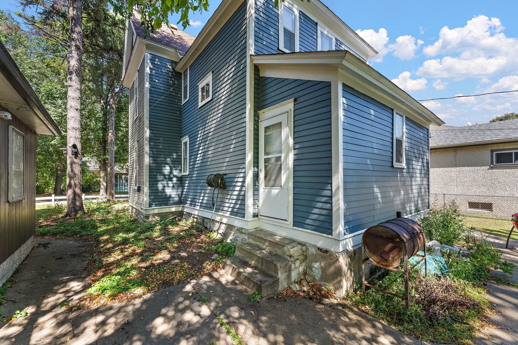 768 Lafond Avenue Property Photo 19