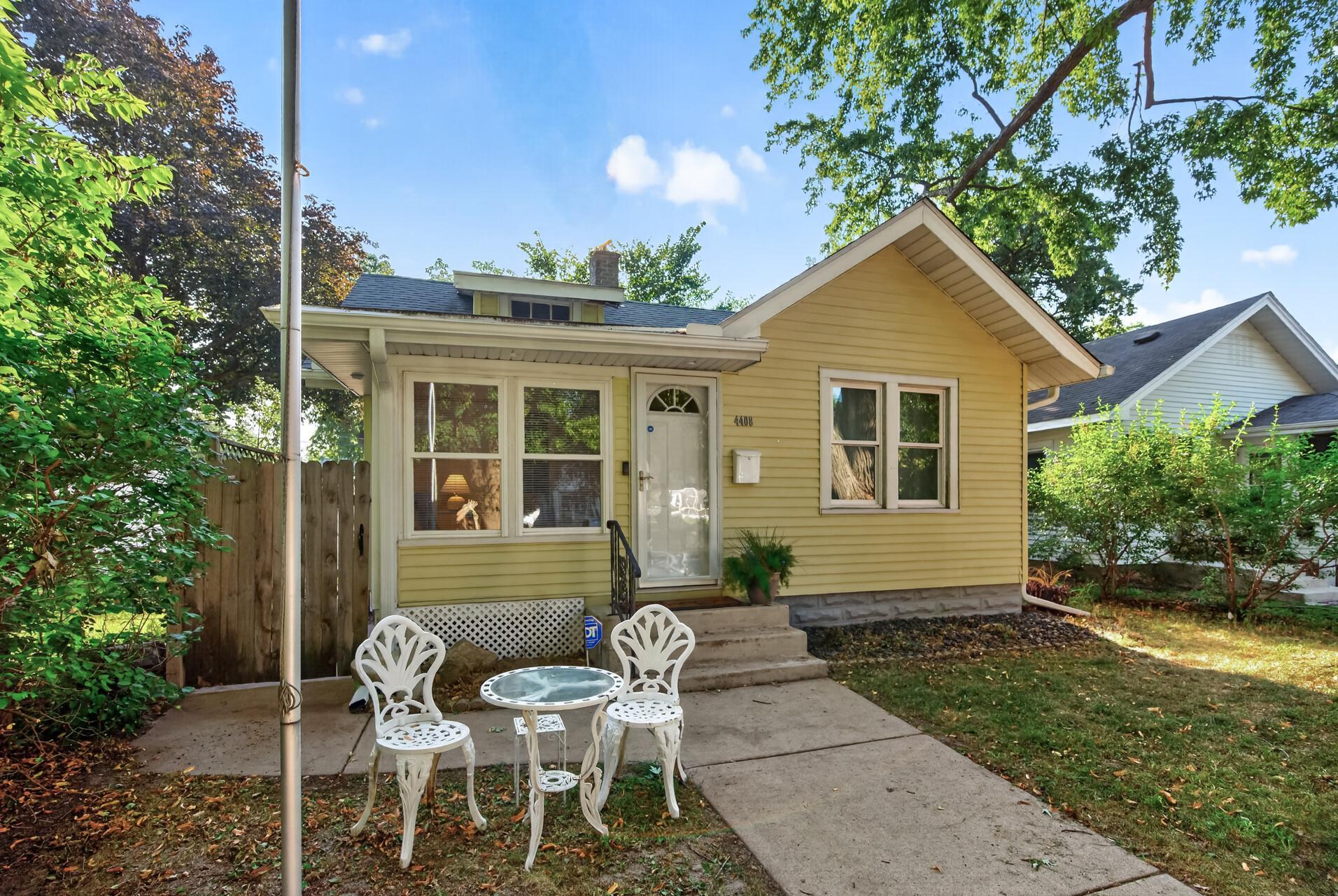 4408 Russell Avenue N Property Photo 2