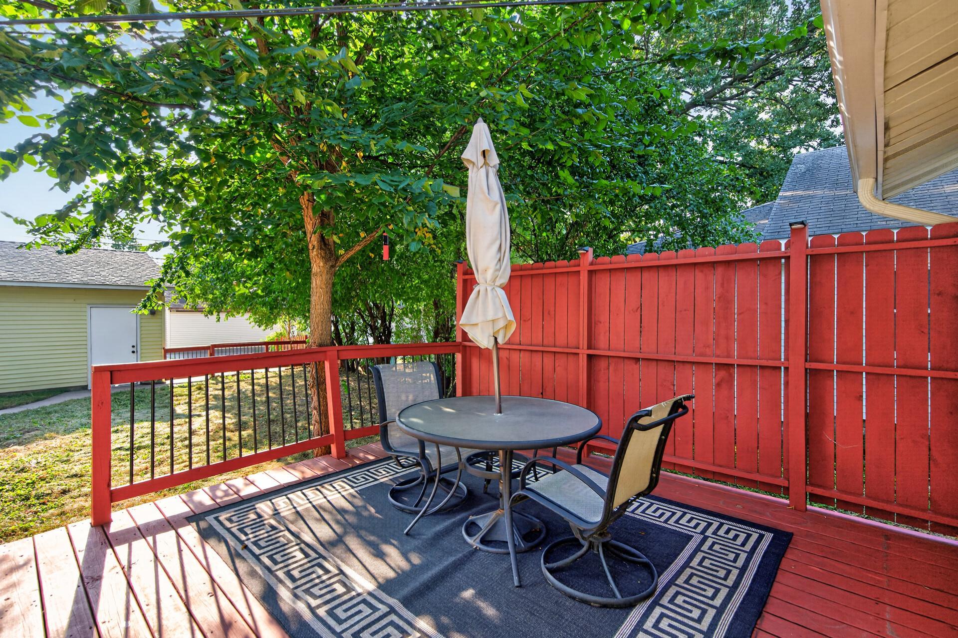 4408 Russell Avenue N Property Photo 37