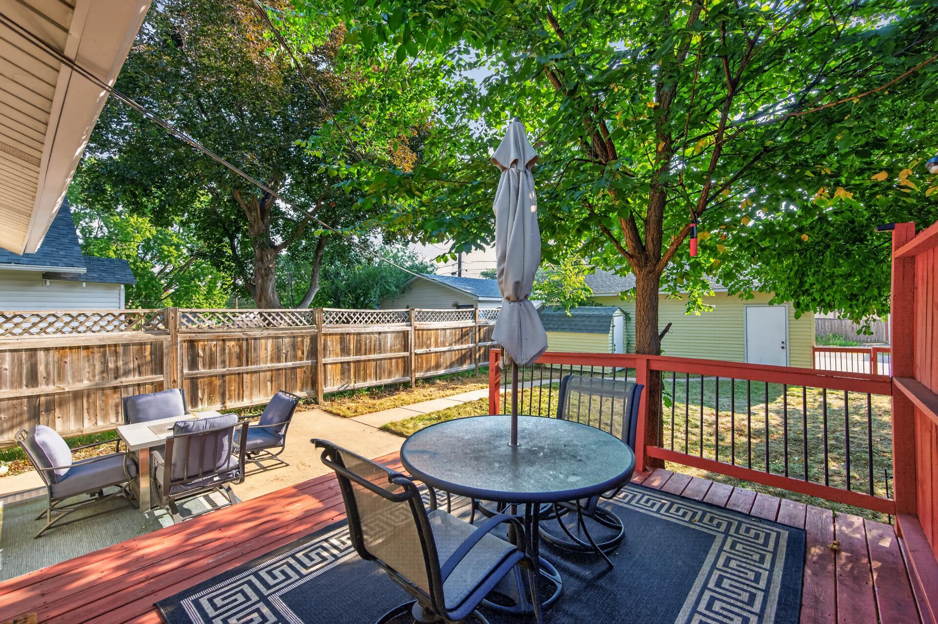 4408 Russell Avenue N Property Photo 38