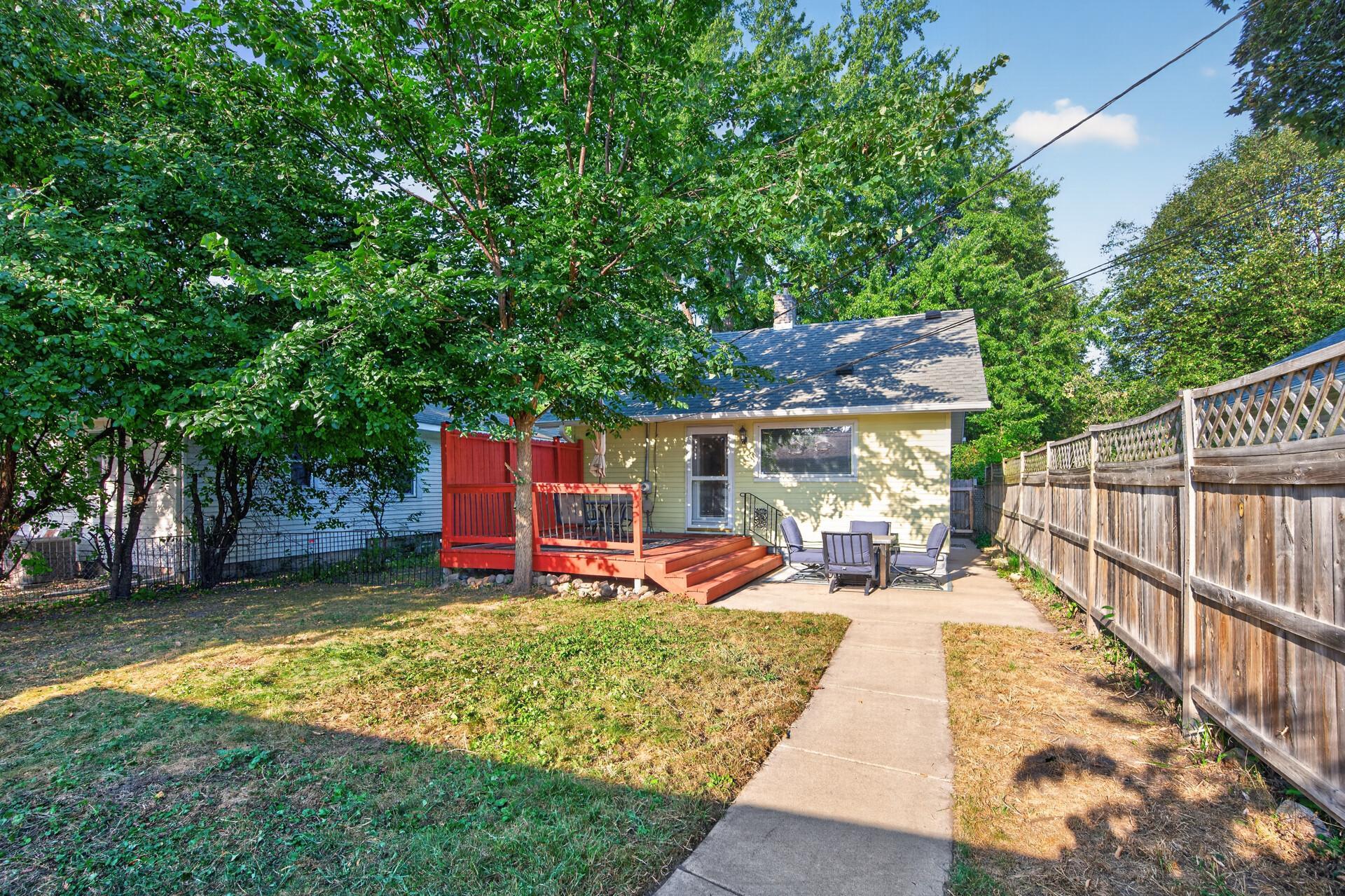 4408 Russell Avenue N Property Photo 42
