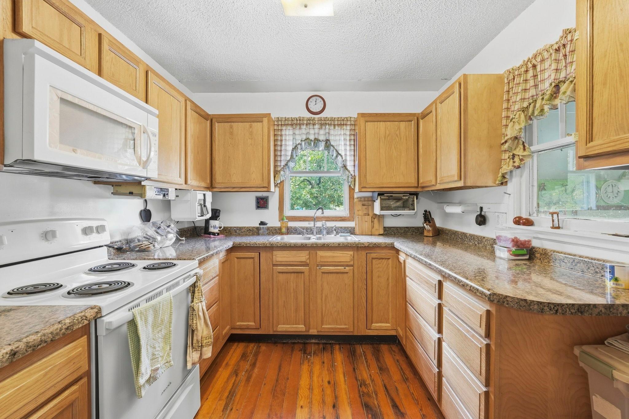 6648 Channel Road Ne Property Photo 18