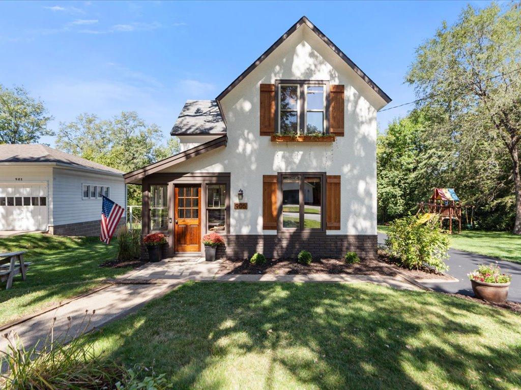 905 Bluff Avenue Property Photo 1