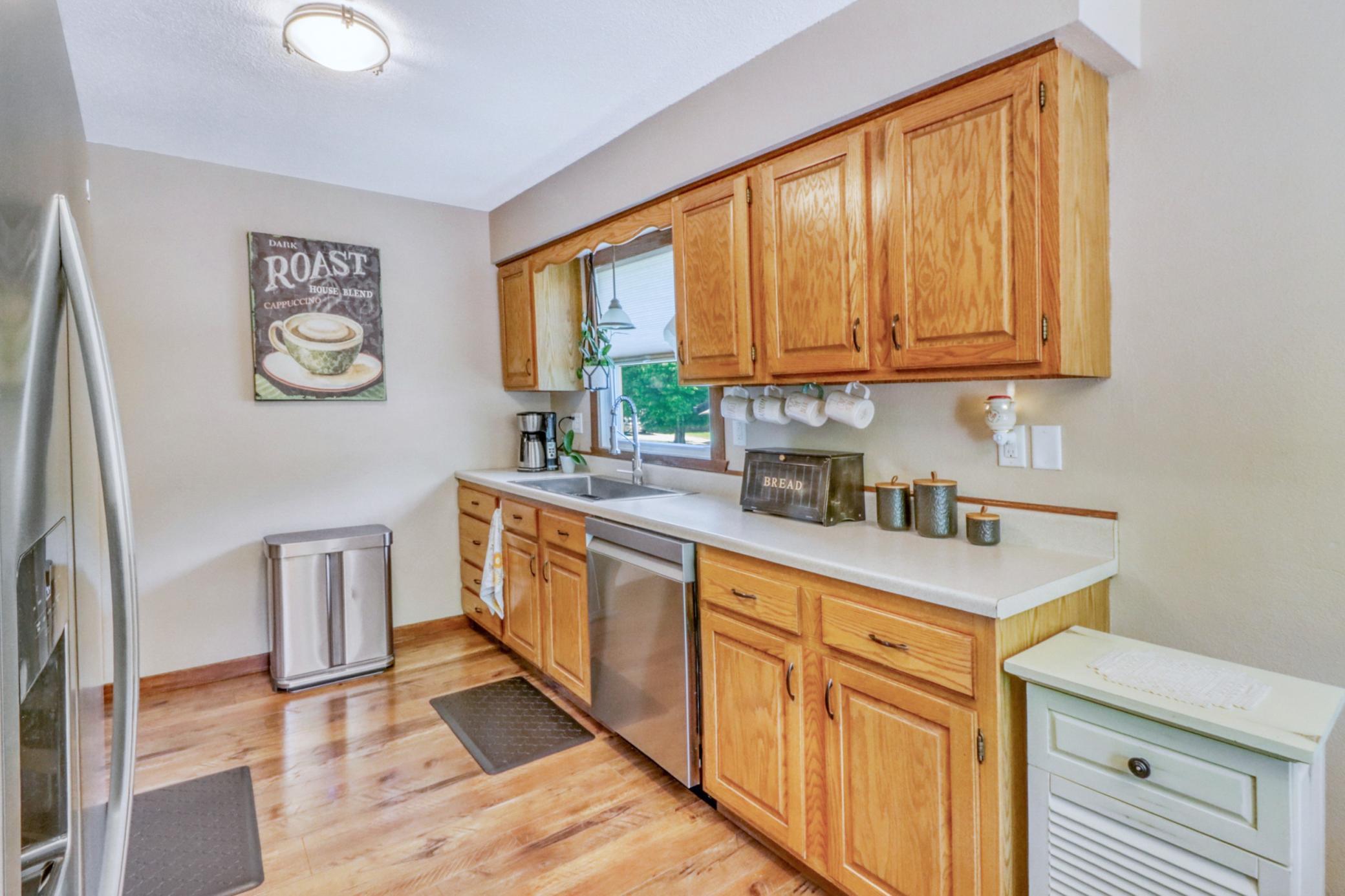 409 Oakway Property Photo 13