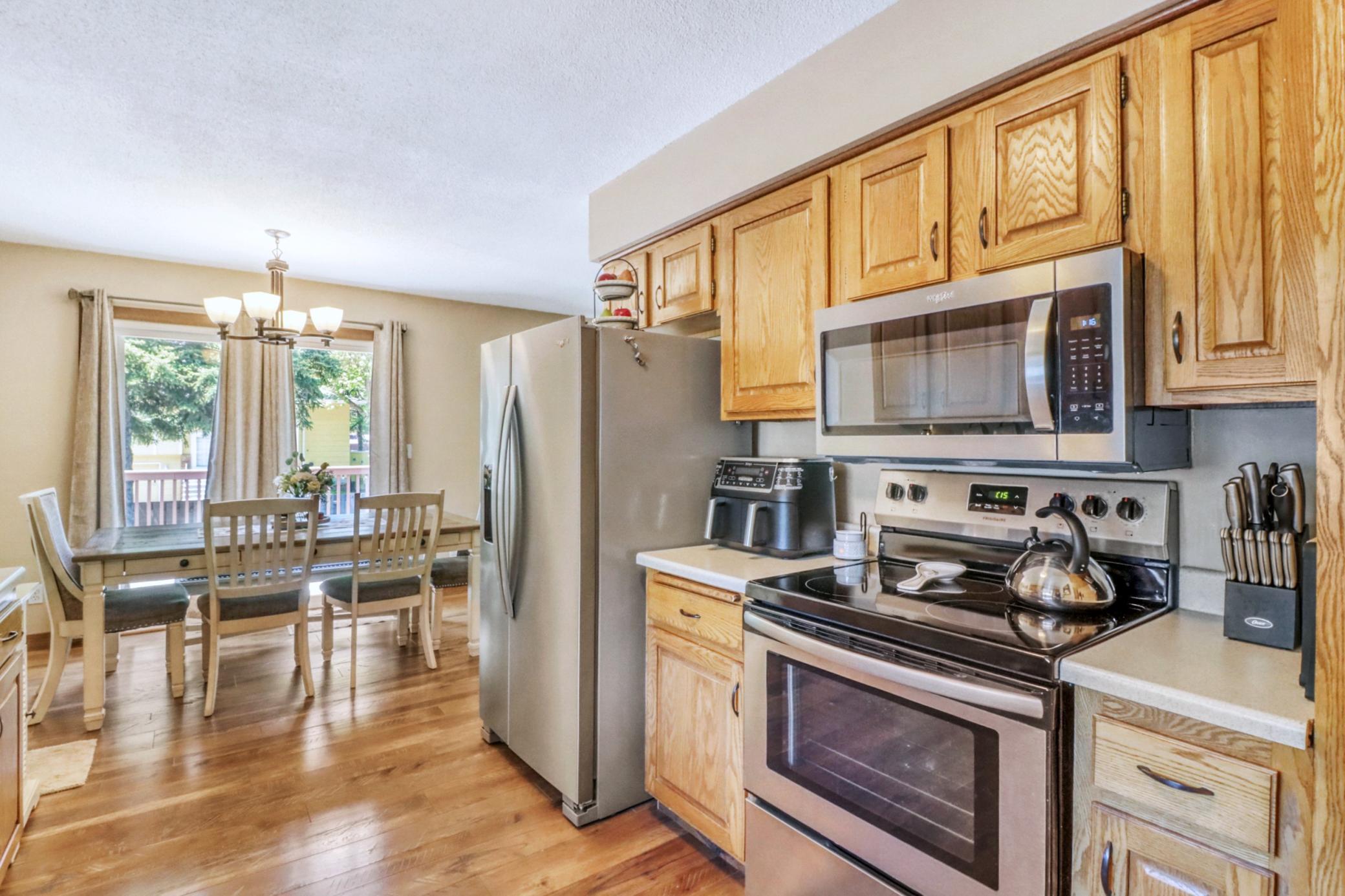 409 Oakway Property Photo 15