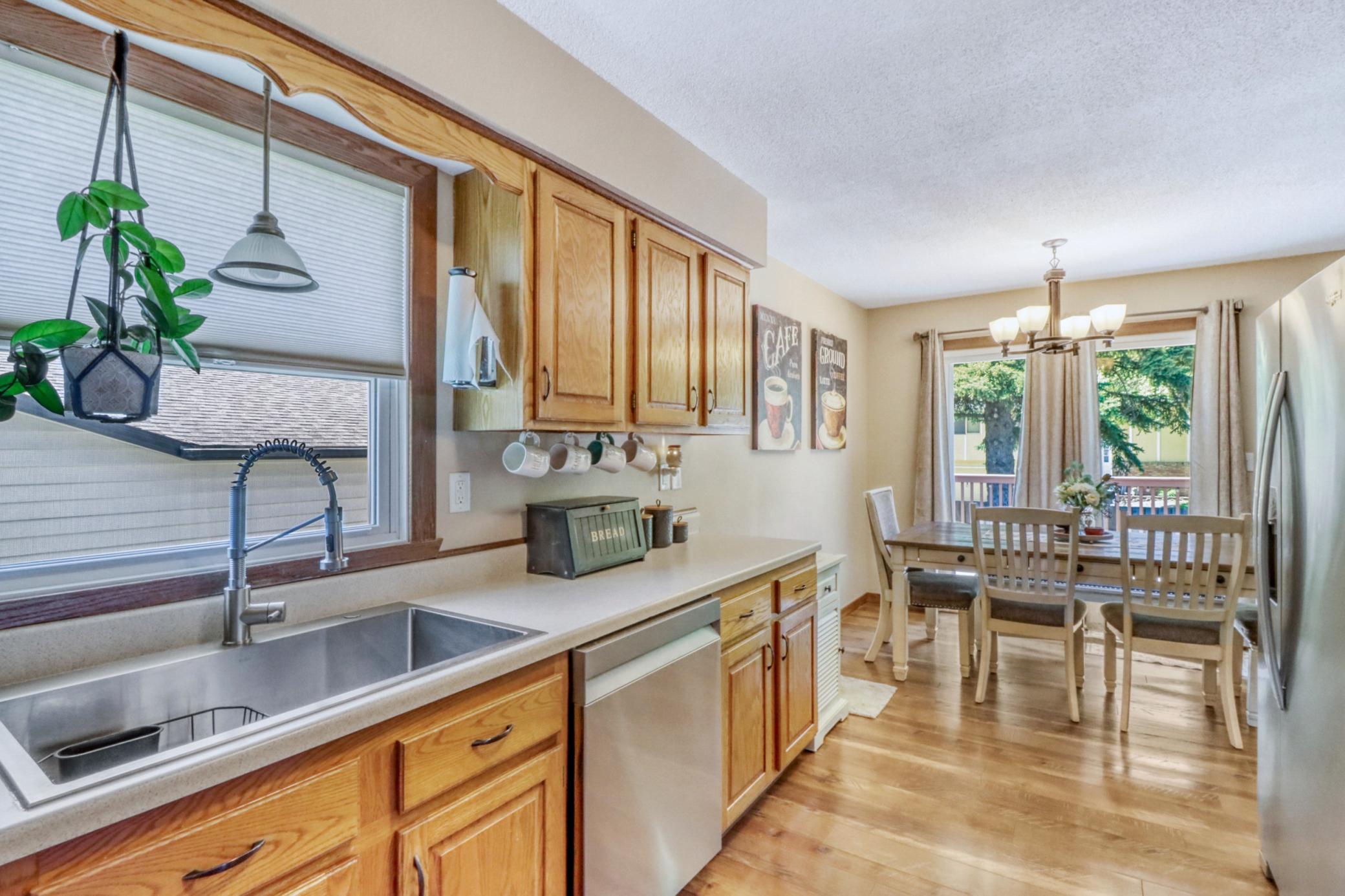 409 Oakway Property Photo 16