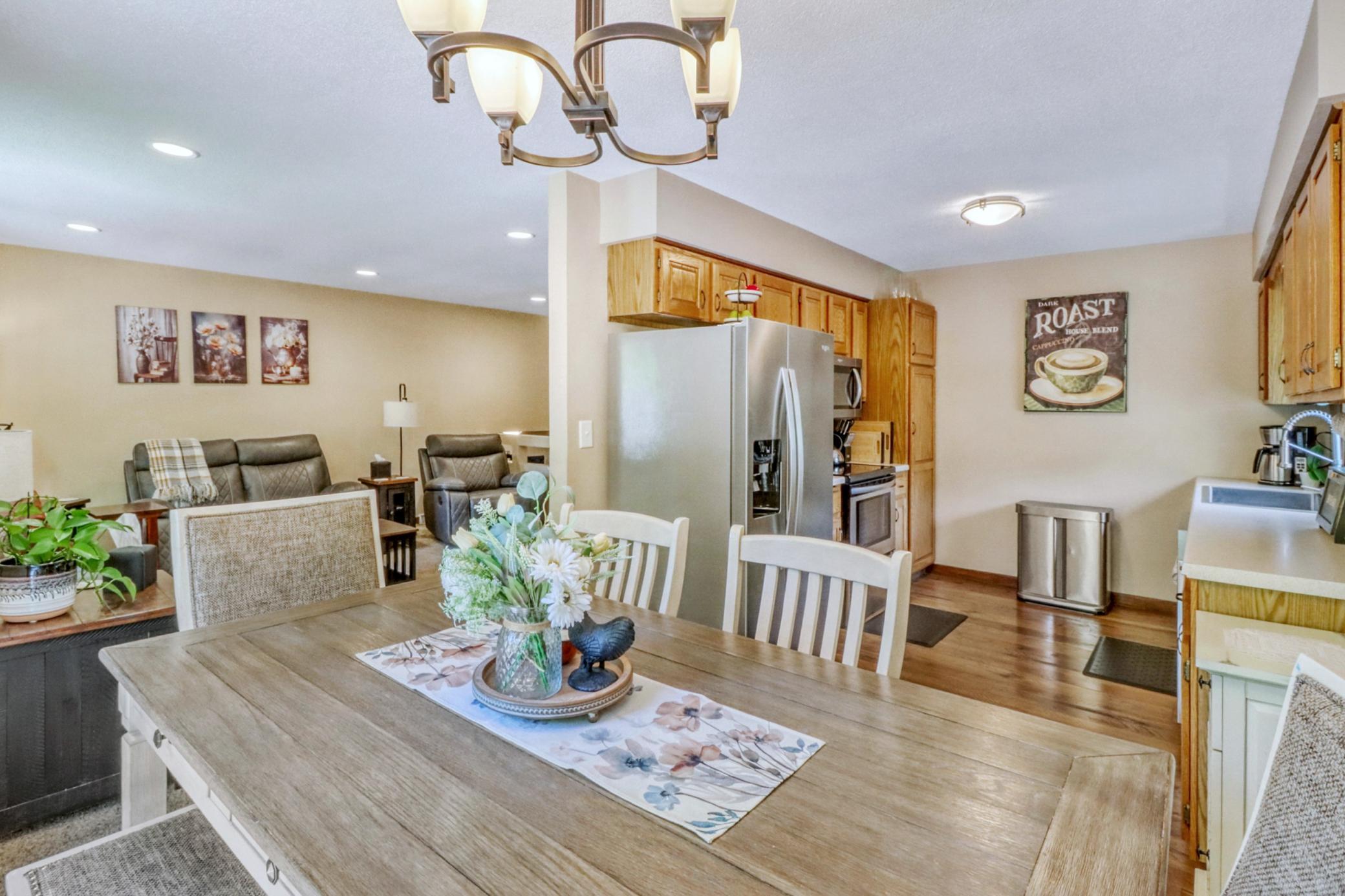 409 Oakway Property Photo 17