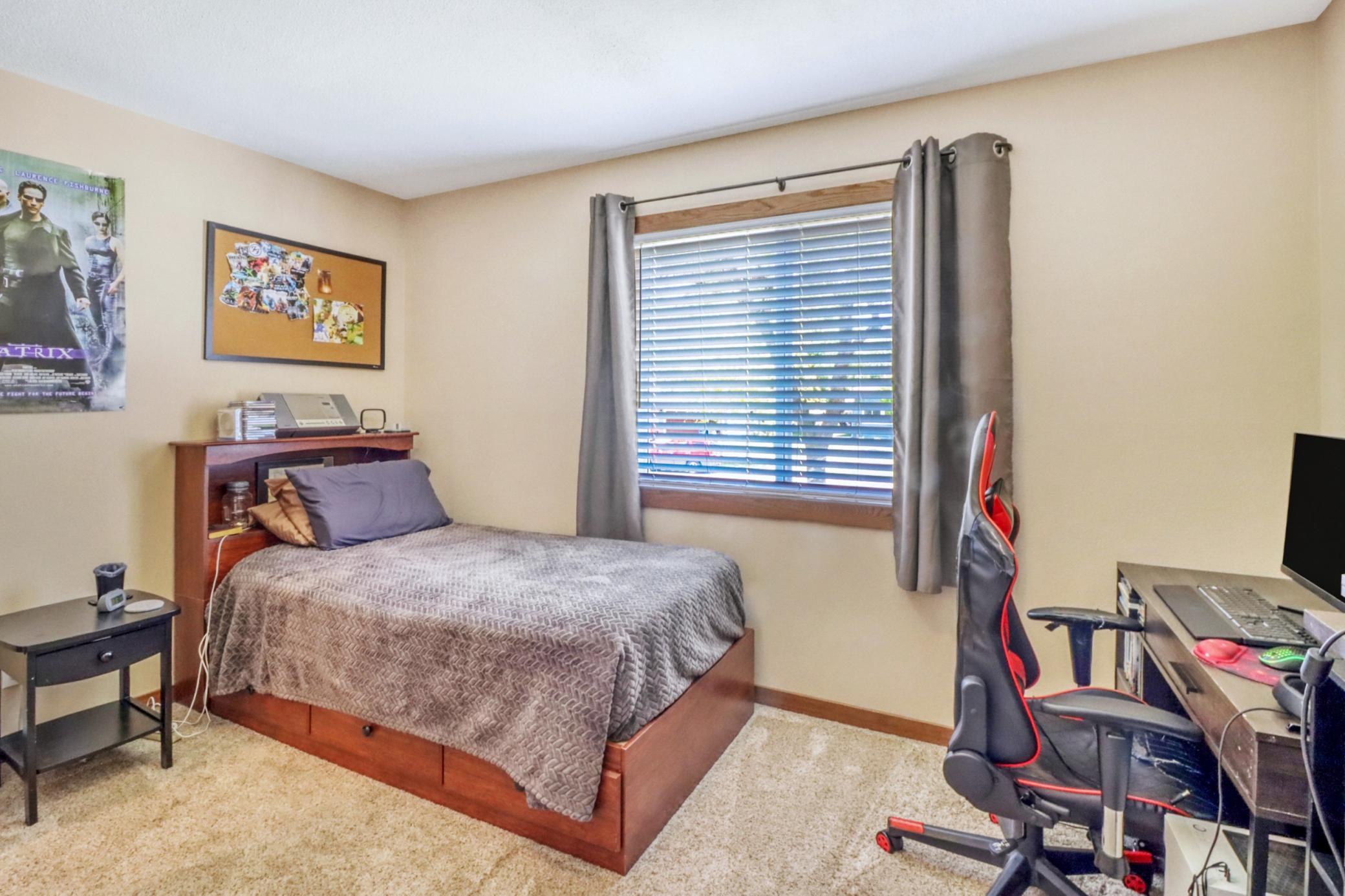 409 Oakway Property Photo 25
