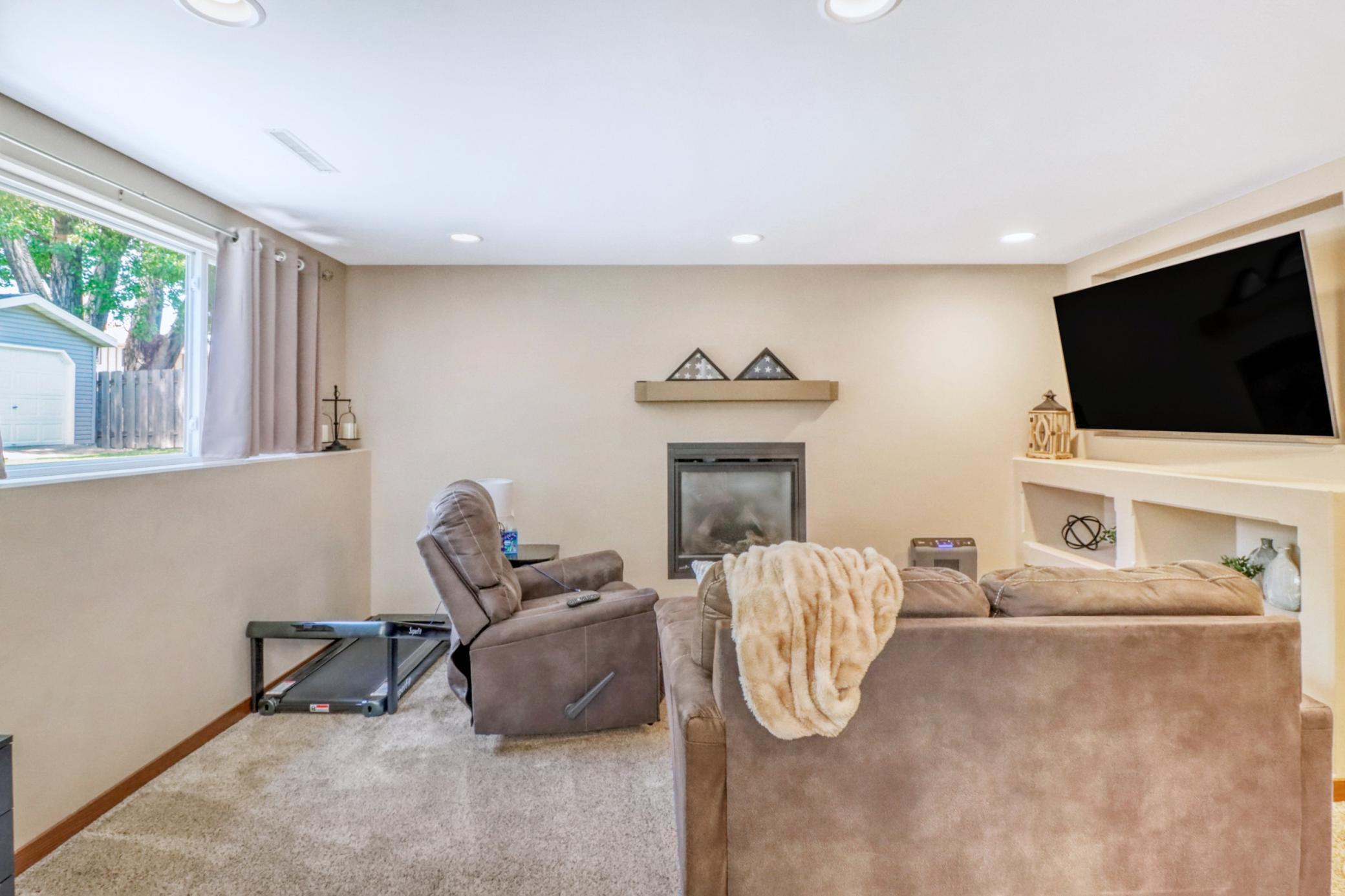 409 Oakway Property Photo 31