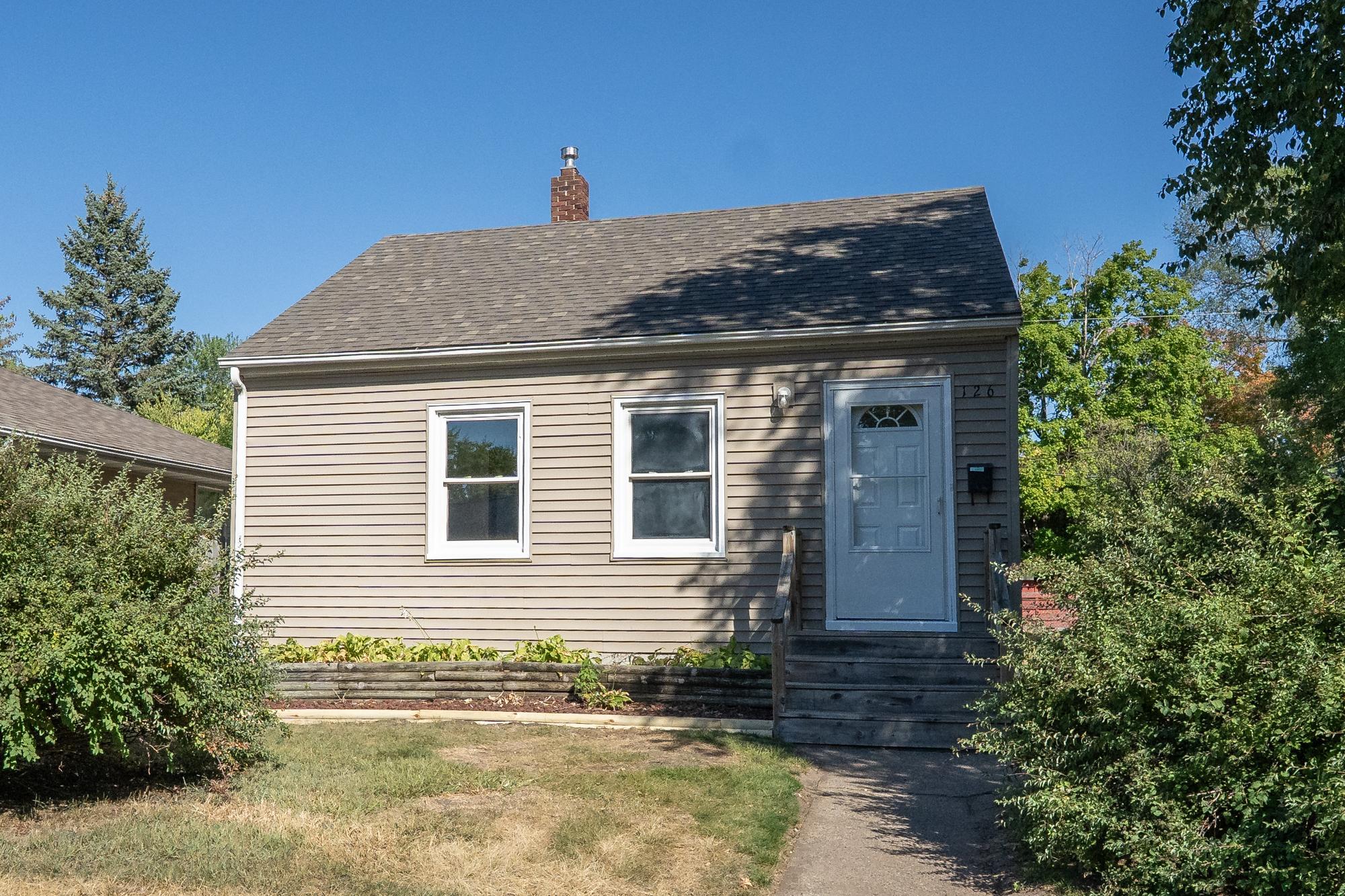 126 20th Avenue N Property Photo 1