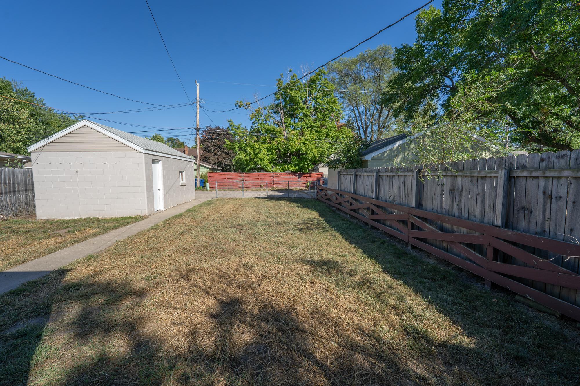 126 20th Avenue N Property Photo 11