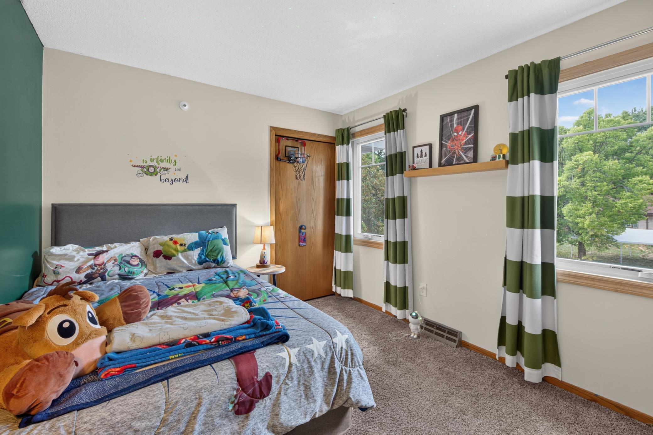 2347 Heath Avenue N Property Photo 44