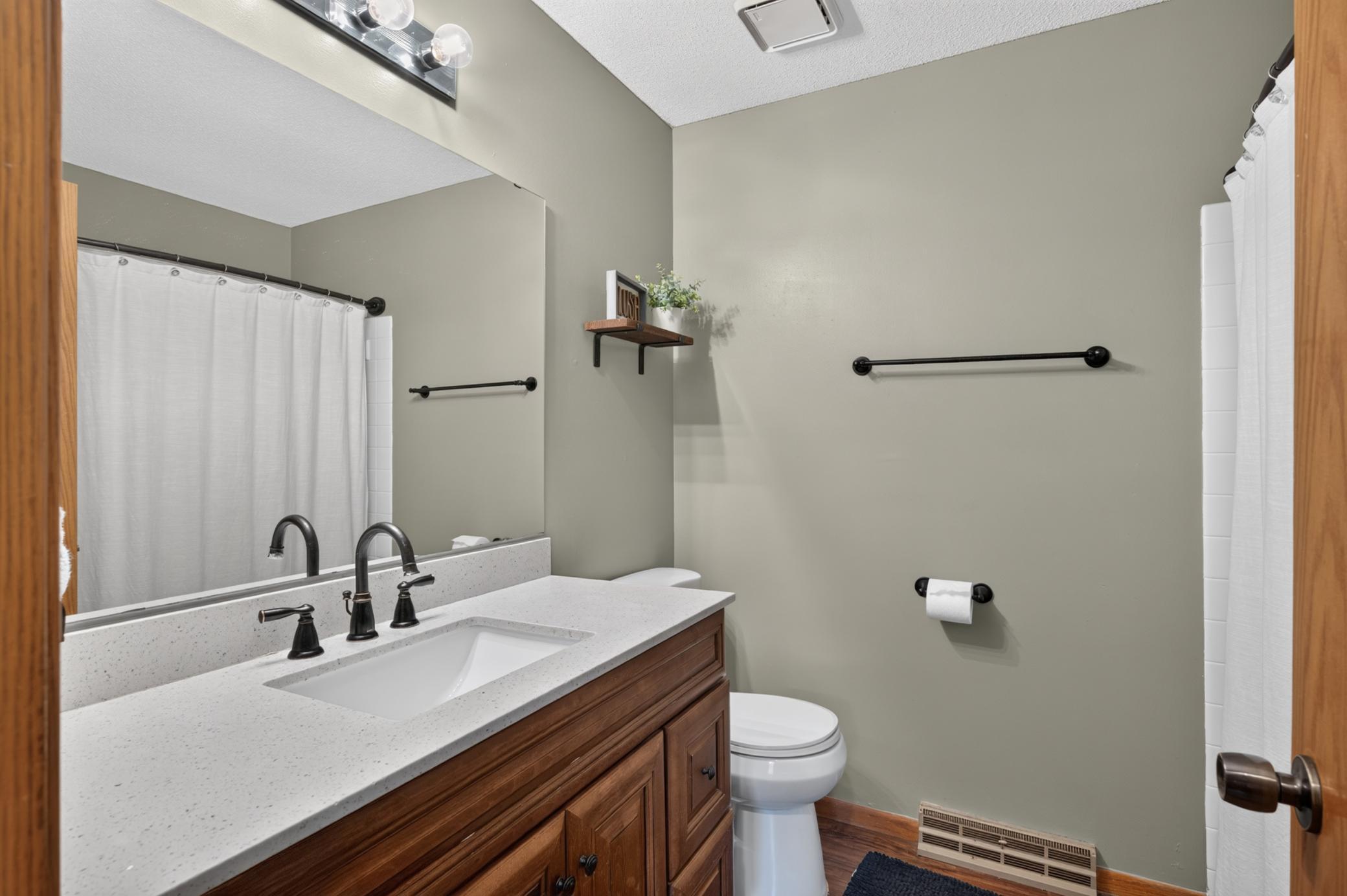 2347 Heath Avenue N Property Photo 48