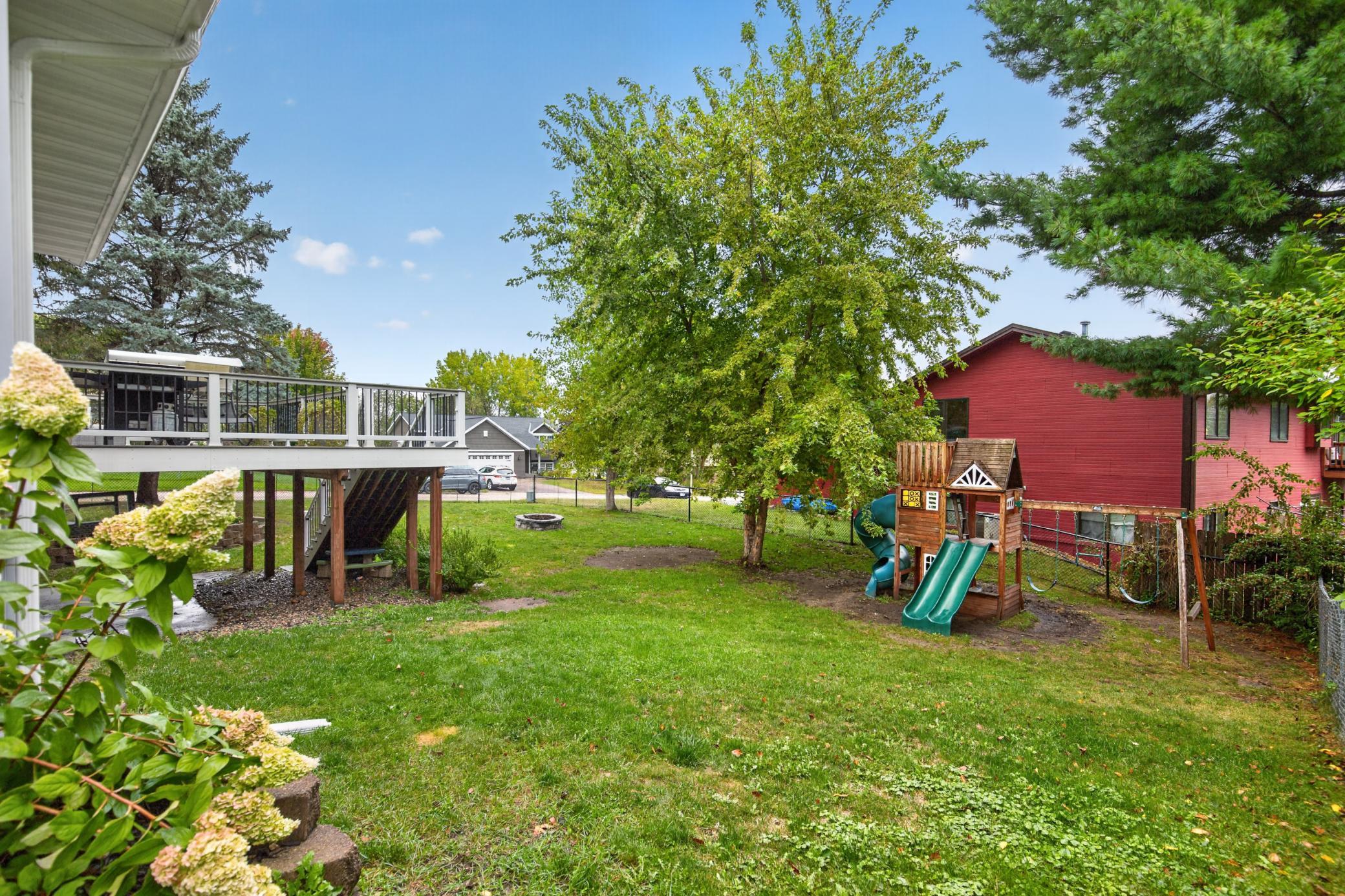 2347 Heath Avenue N Property Photo 52
