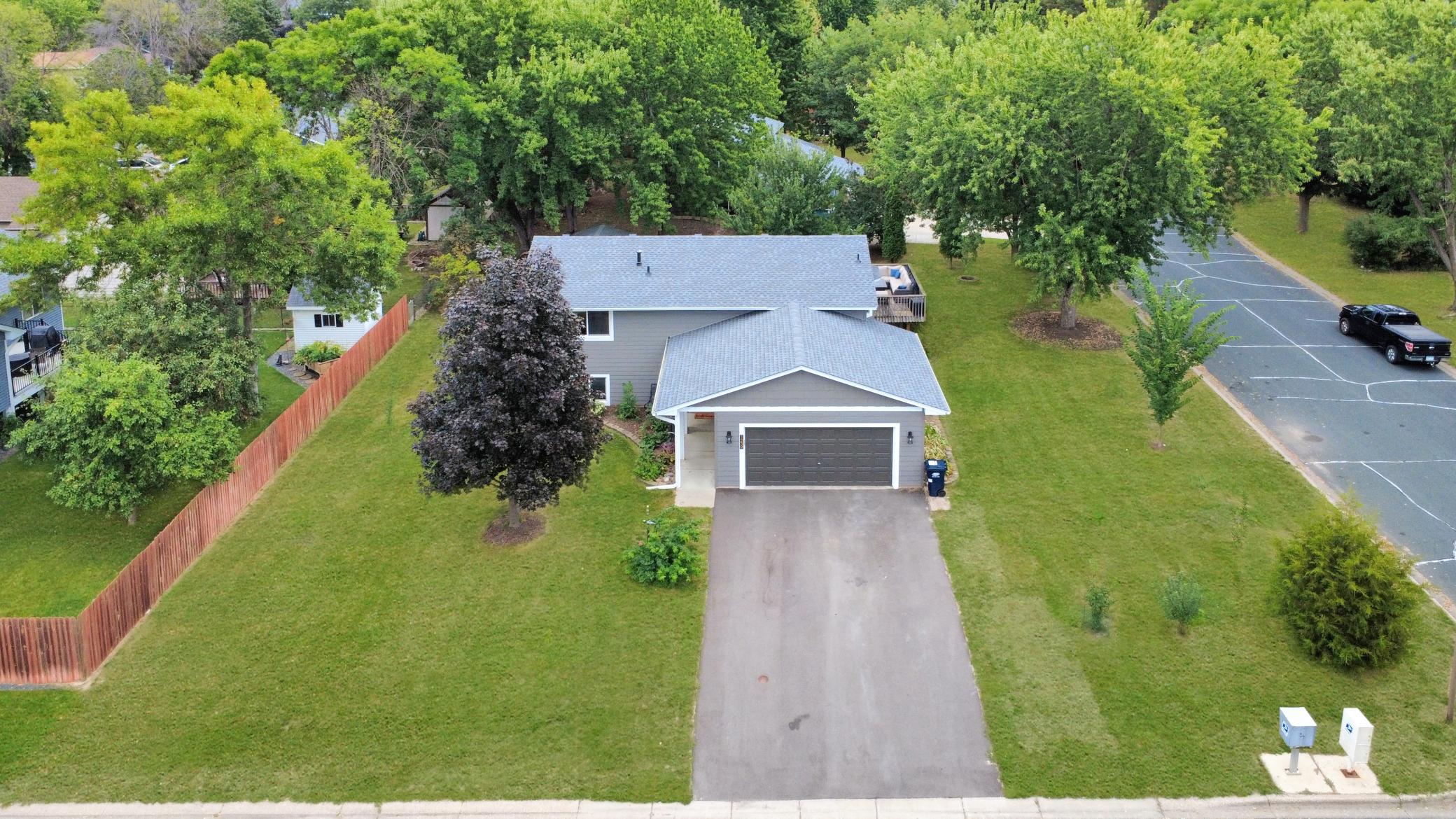 1239 Ruby Lane Property Photo 2
