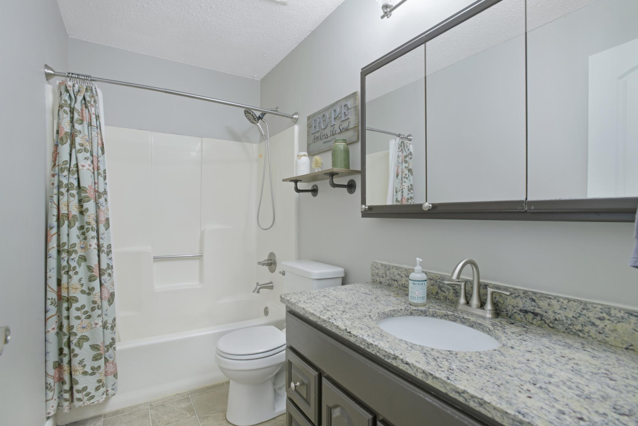 1239 Ruby Lane Property Photo 10