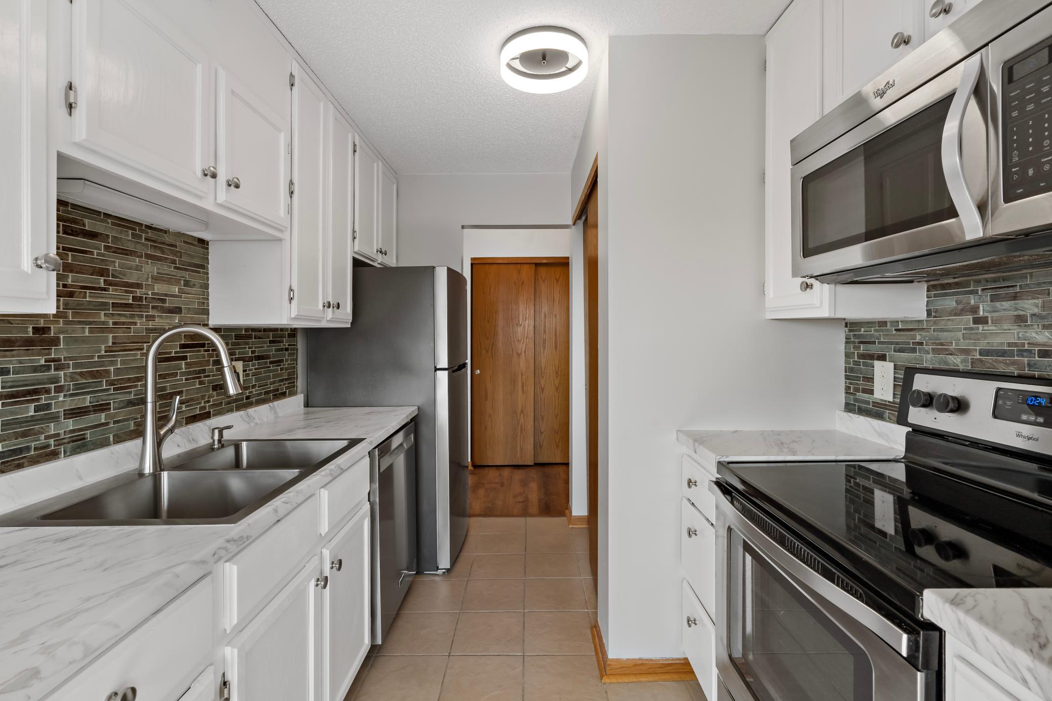433 S 7th Street 1627 Property Photo 10