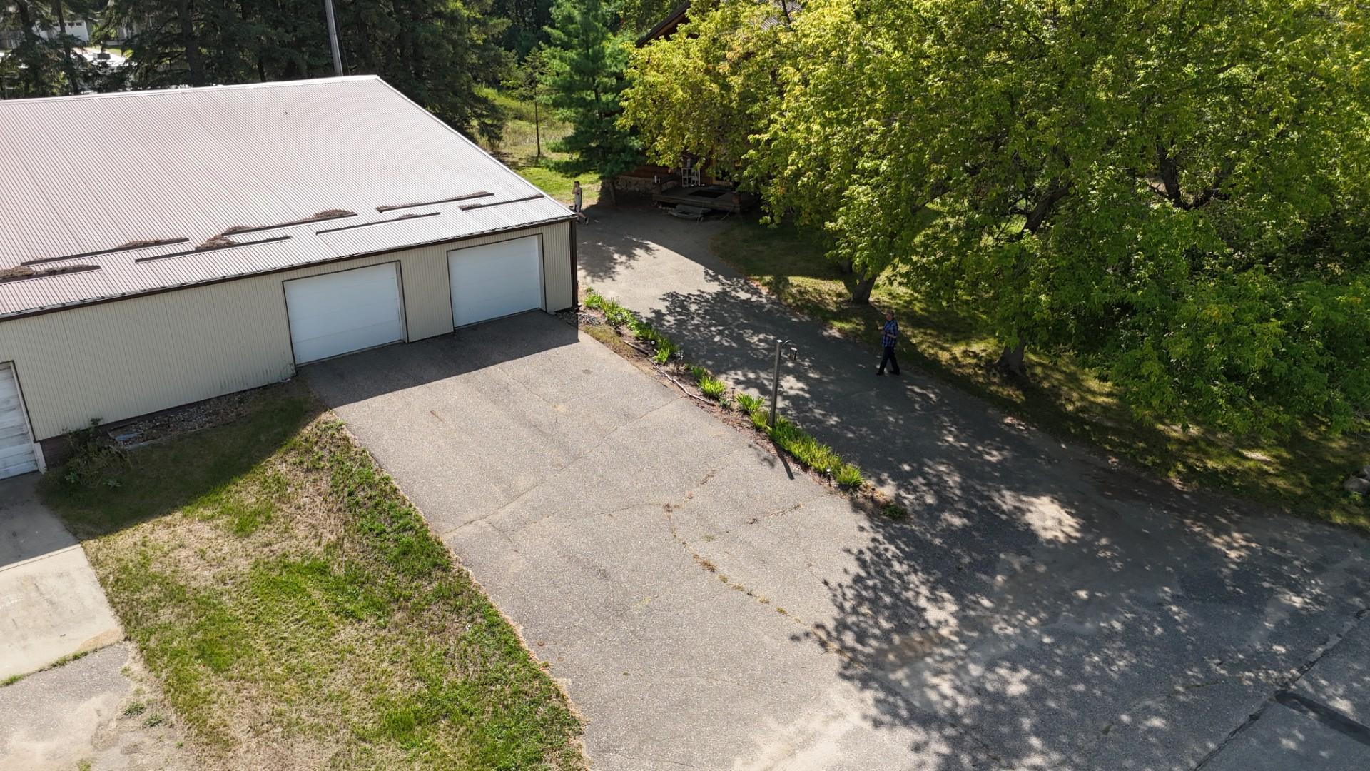 910 Pine Street Property Photo 5