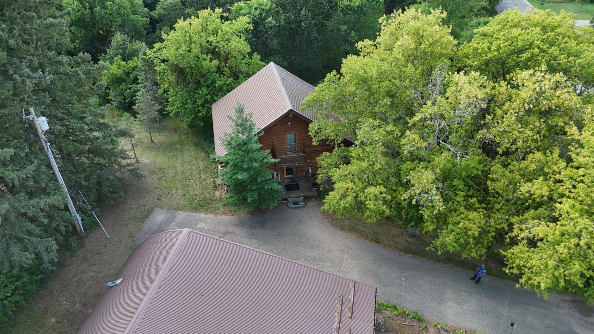 910 Pine Street Property Photo 7