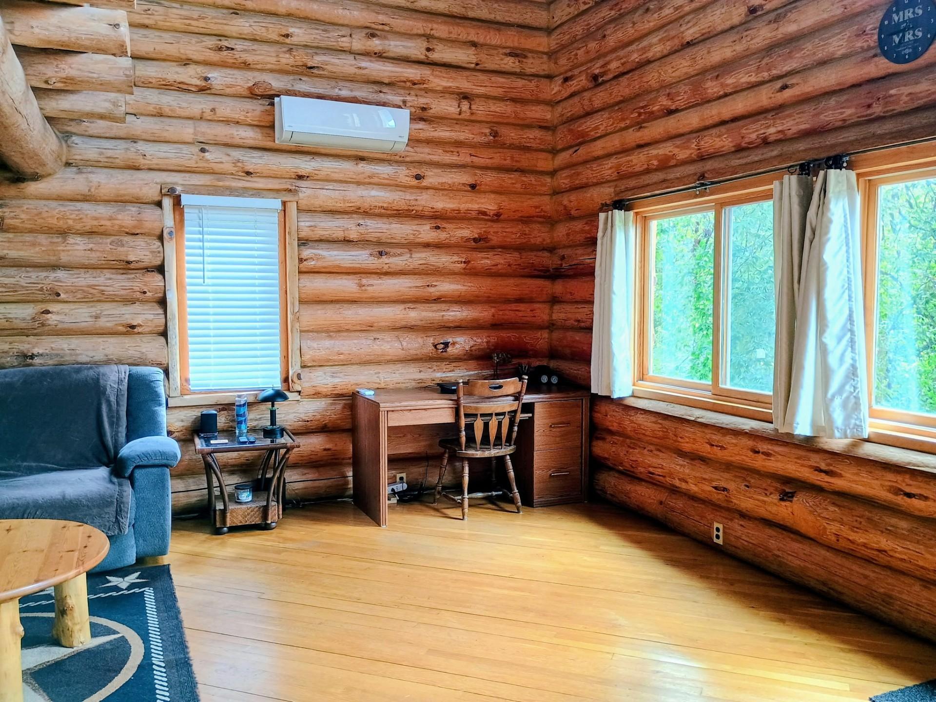 910 Pine Street Property Photo 9