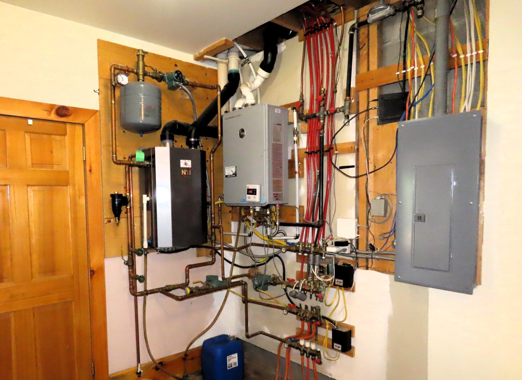 910 Pine Street Property Photo 29