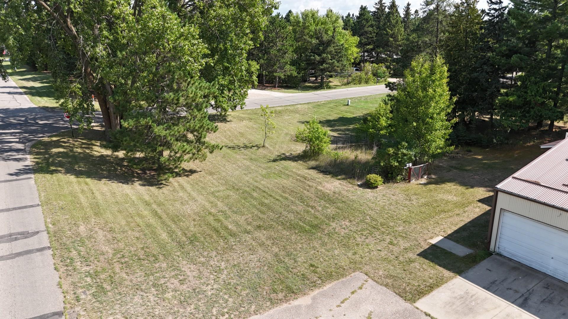 910 Pine Street Property Photo 36