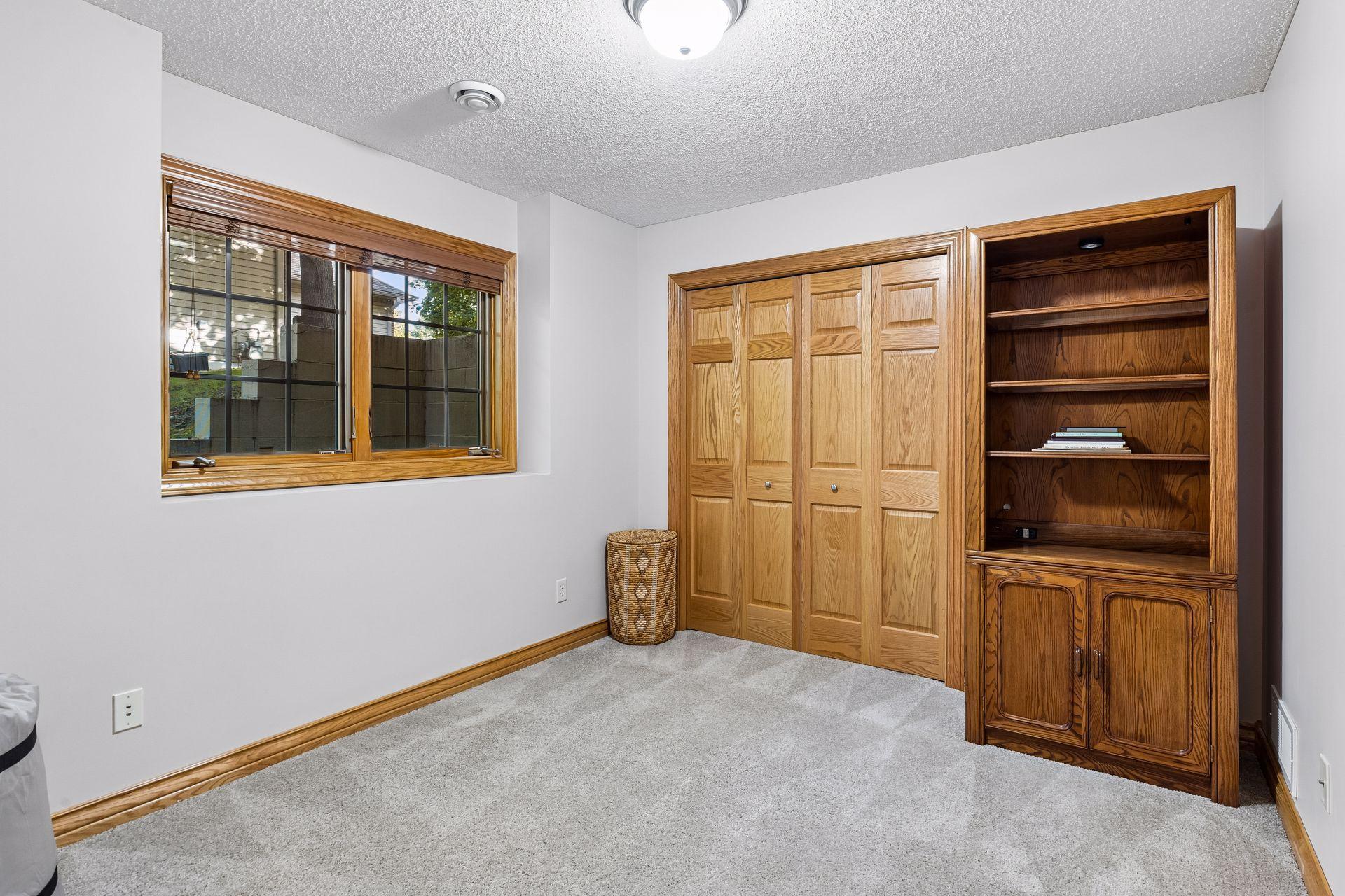 10162 Chestnut Circle N Property Photo 31