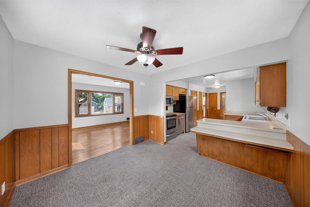 604 Park Street Se Property Photo 10