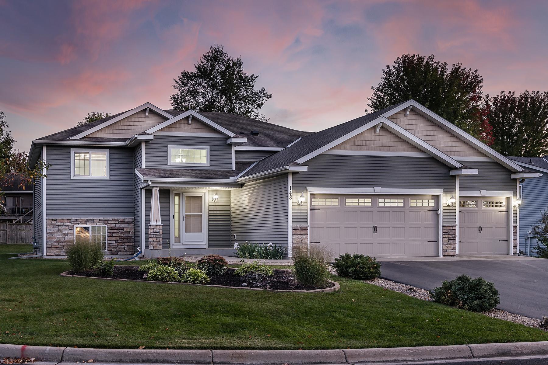 148 Crystal Circle Property Photo 2