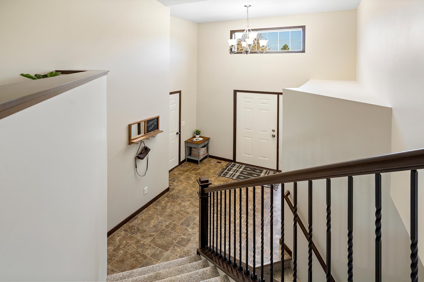 148 Crystal Circle Property Photo 3