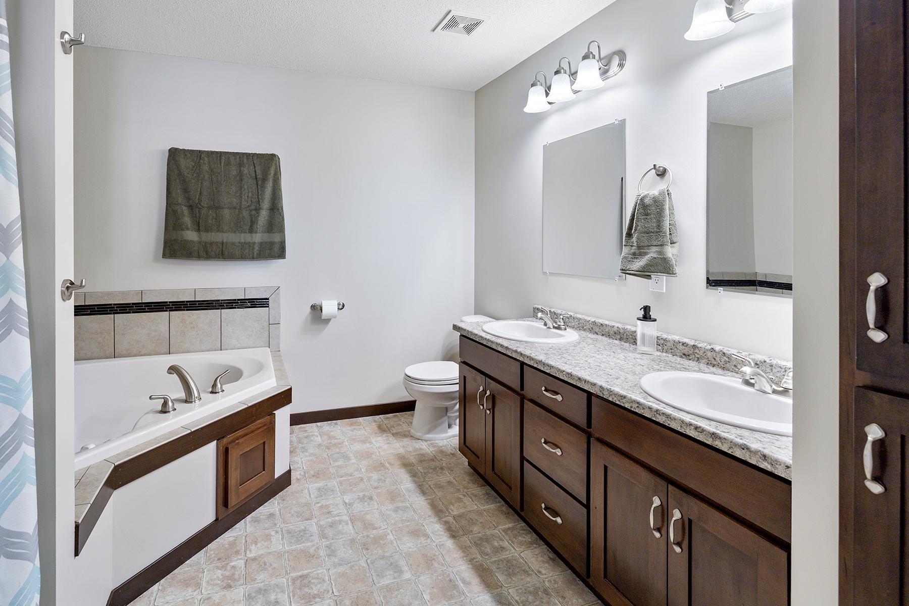148 Crystal Circle Property Photo 11